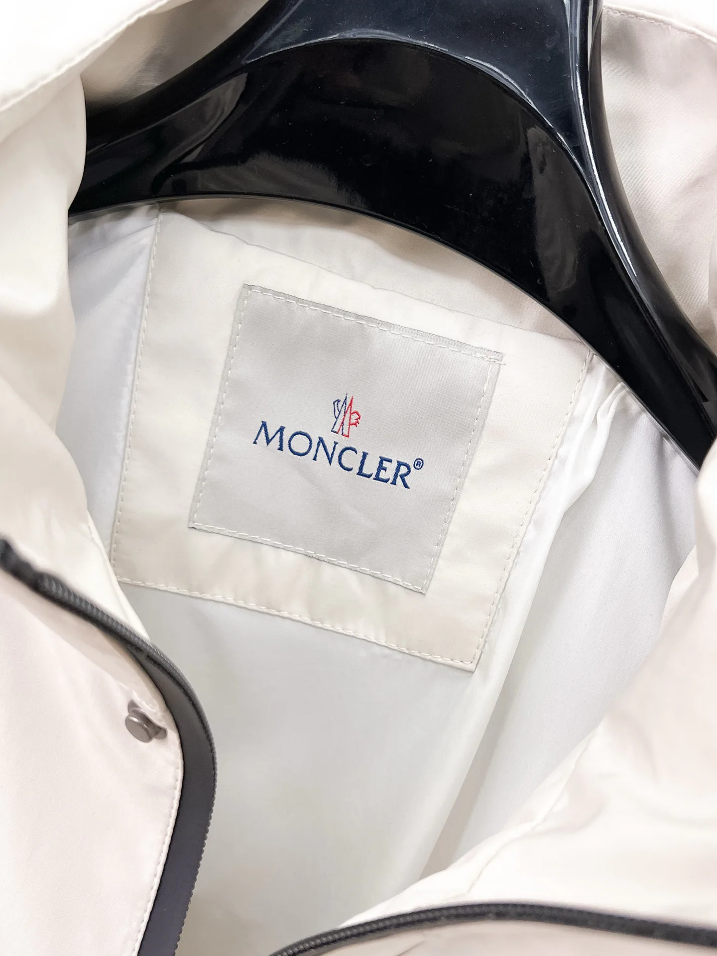 Куртки И Пуховики Мужские Moncler 18191456