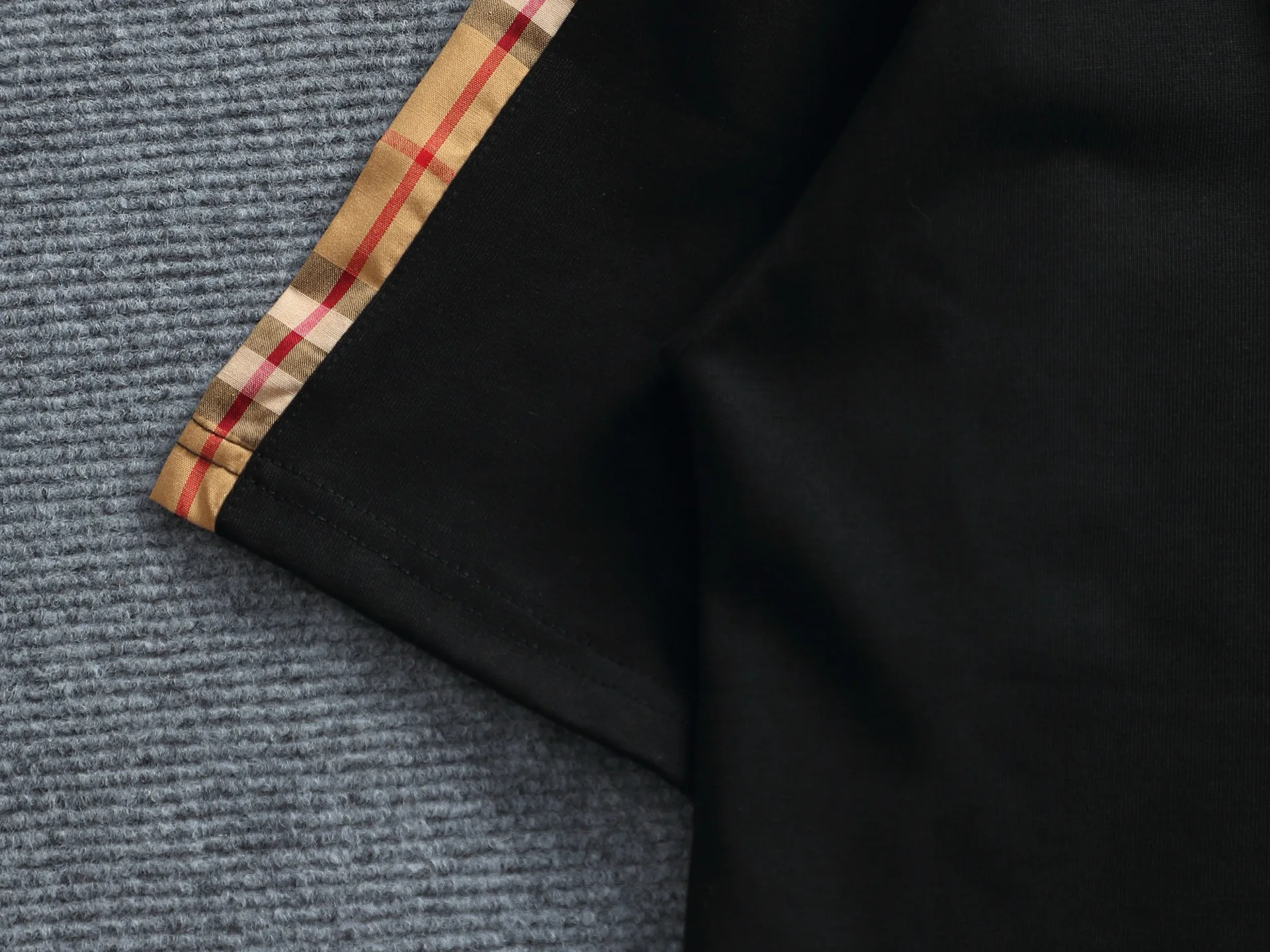 Футболки Женские Burberry 11151354
