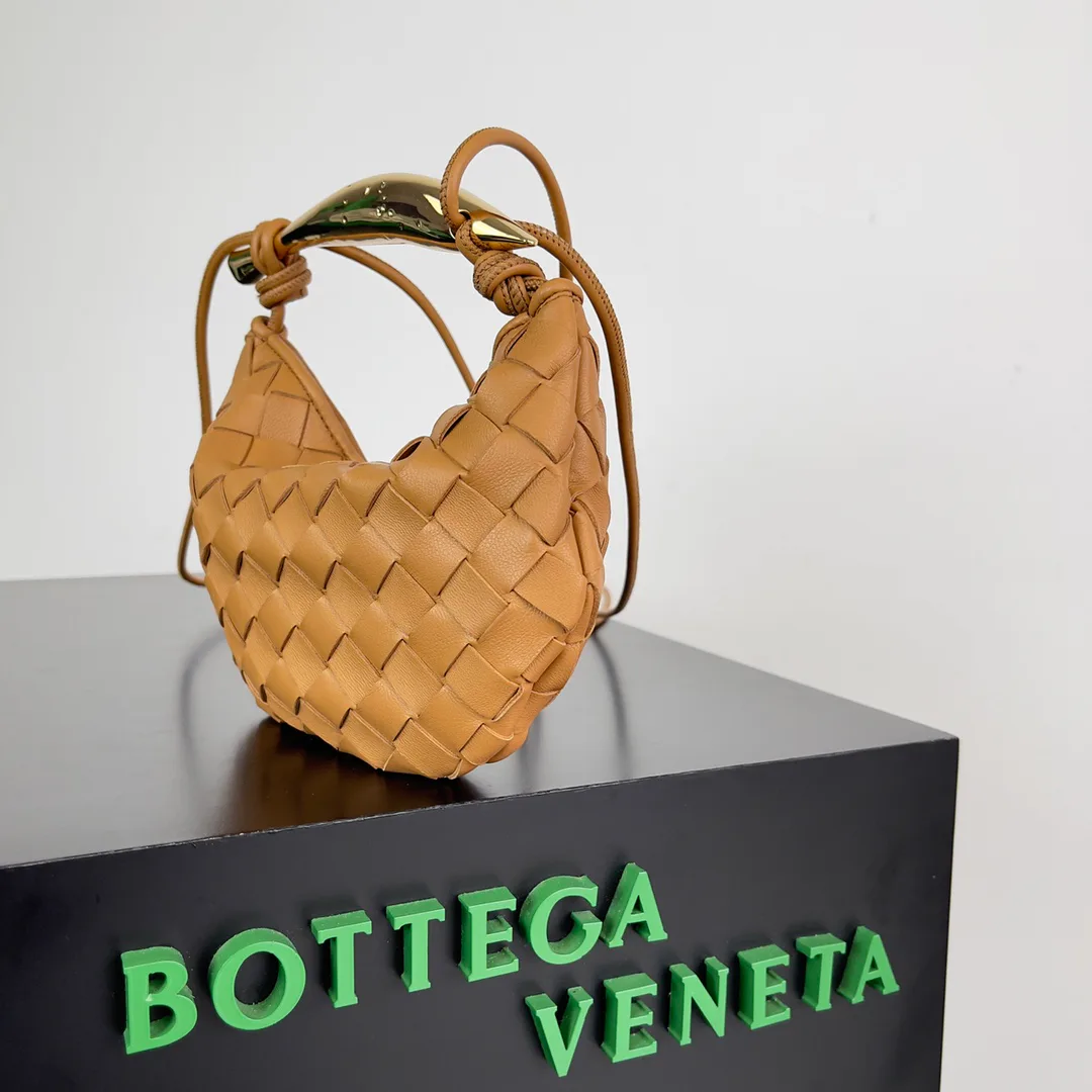Сумки На Ремне Женские Bottega Veneta 12788332
