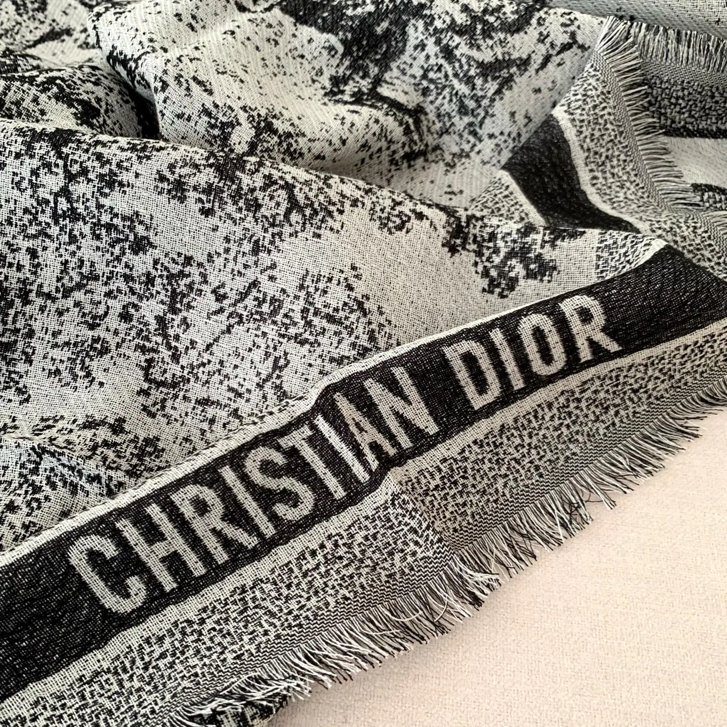 Шарфы Christian Dior 550236