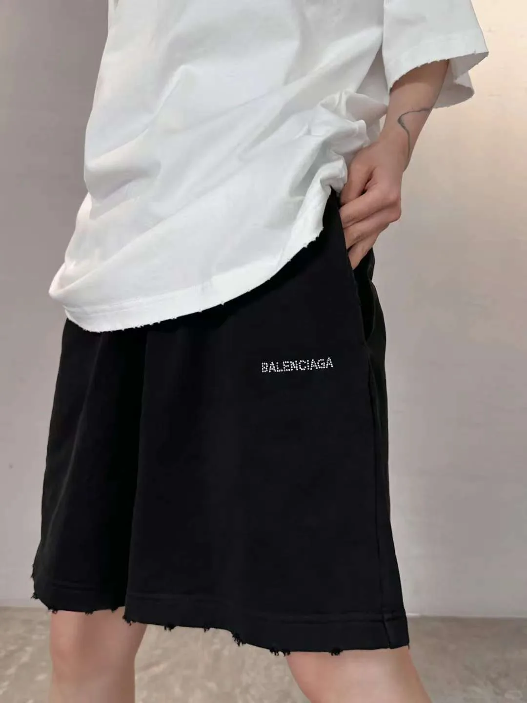 Футболки Женские Balenciaga 33936