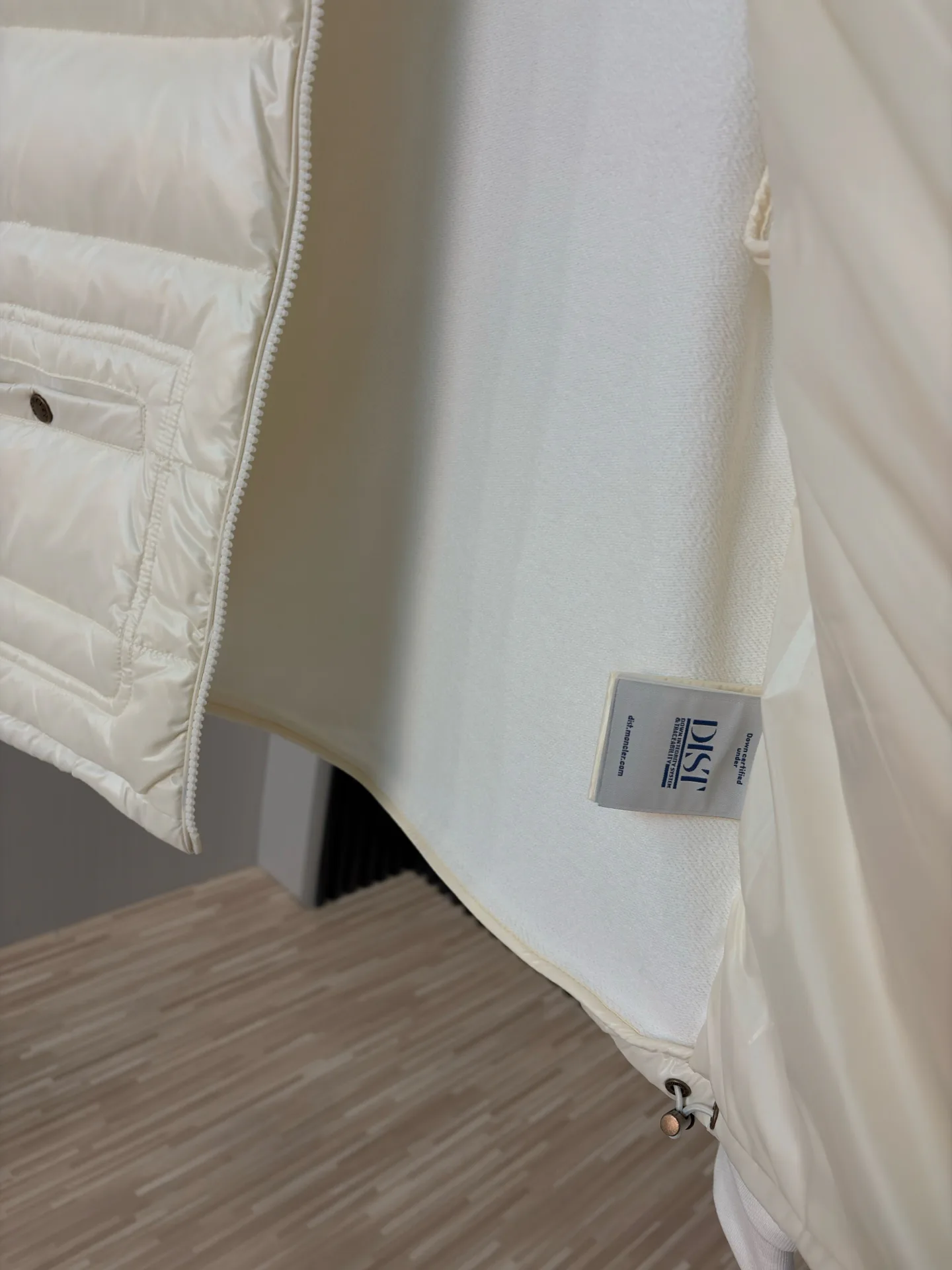 Куртки И Пуховики Мужские Moncler 18231126