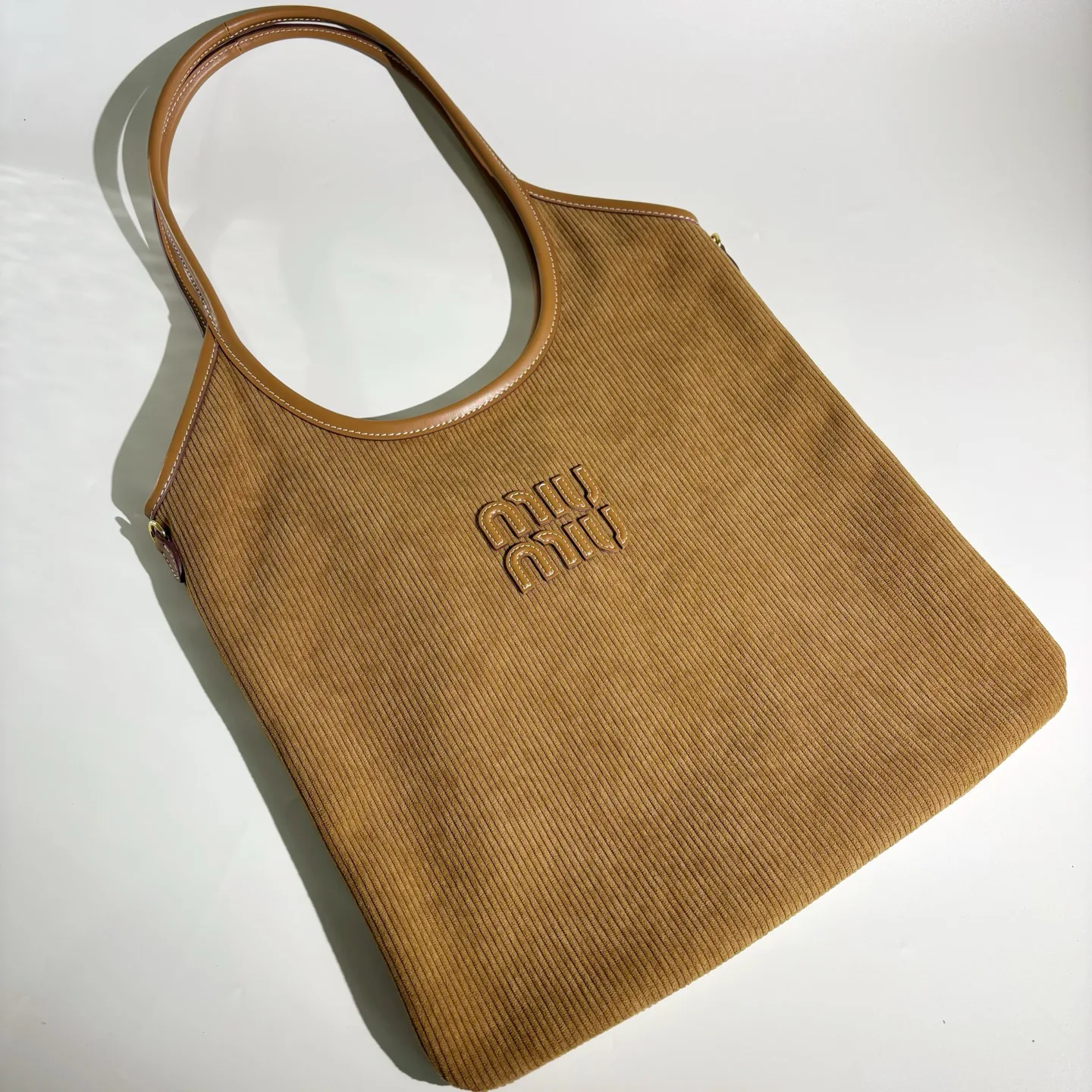 Классические Сумки Женские Miu Miu 10105222