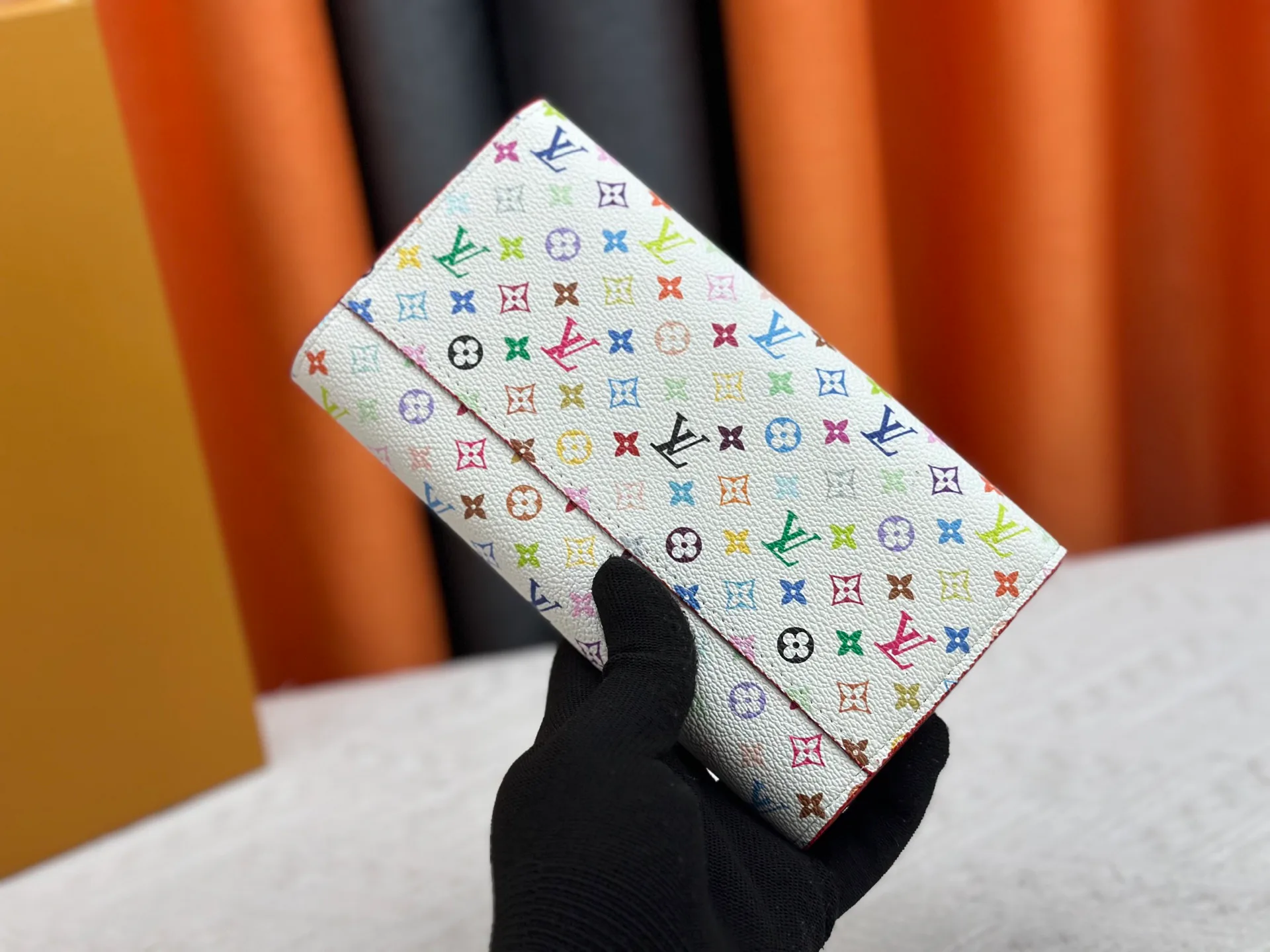 Кошельки Louis Vuitton 32834