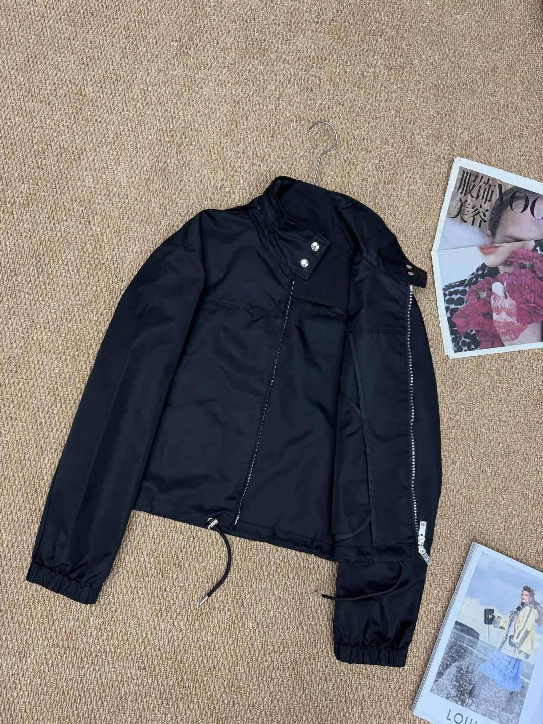 Куртки И Пуховики Женские Prada 13272379