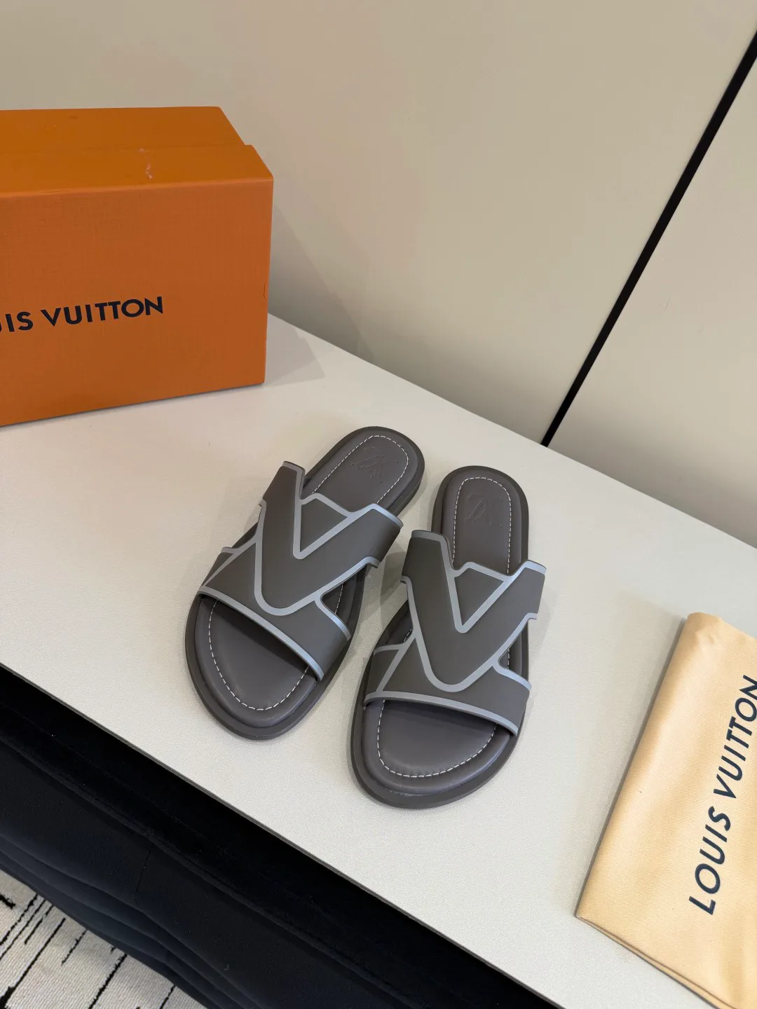 Сандалии Мужские Louis Vuitton 11497548