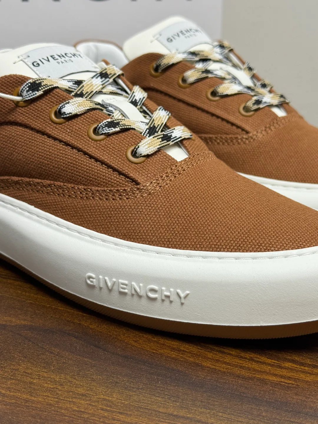 Кроссовки Мужские Givenchy 19292267