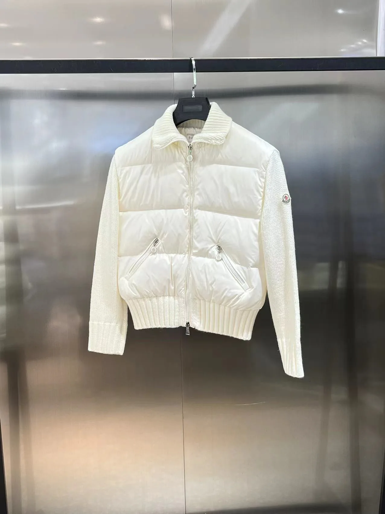 Куртки И Пуховики Женские Moncler 18129923