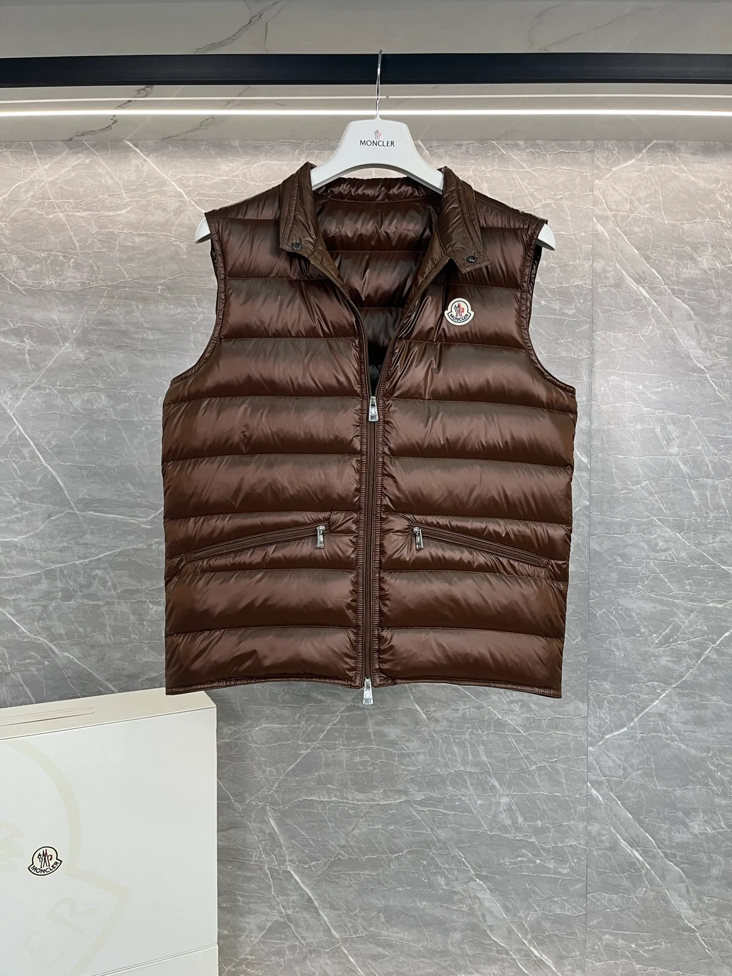 Жилеты Женские Moncler 18199691