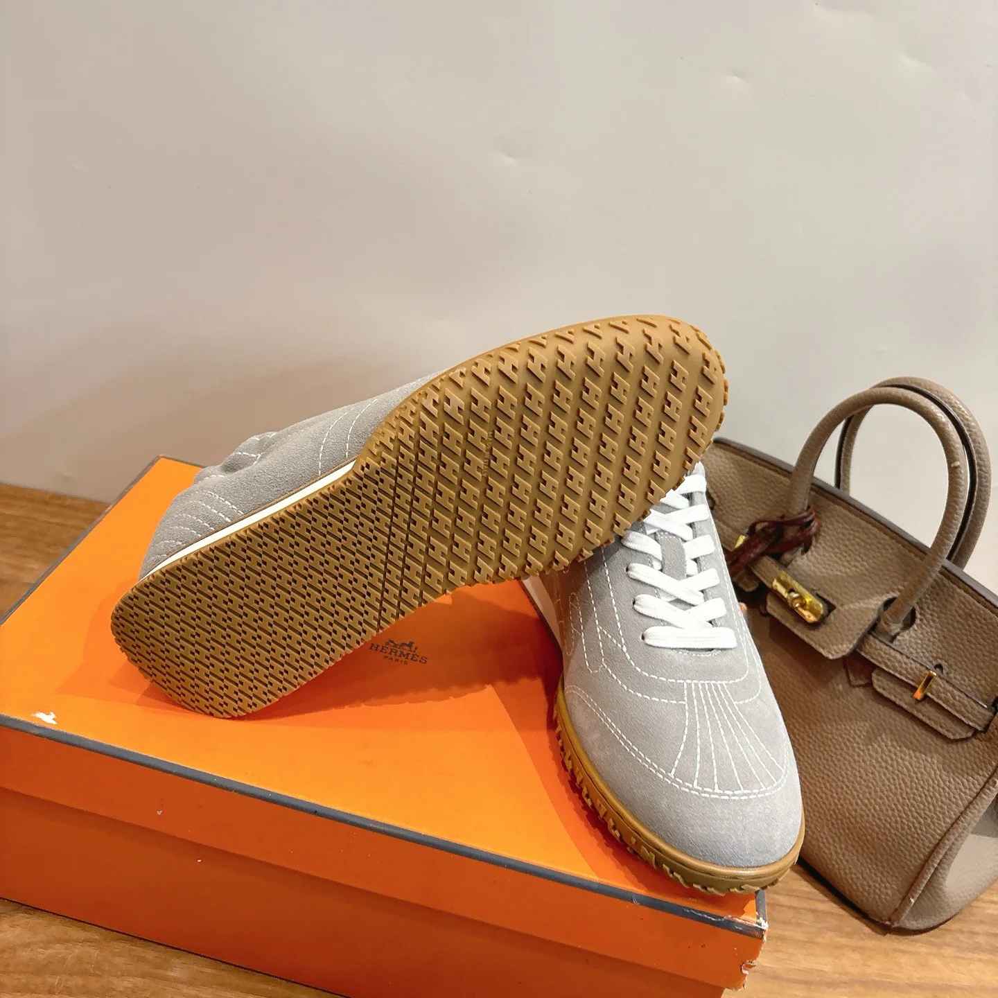 Кроссовки Женские Hermes 11891956
