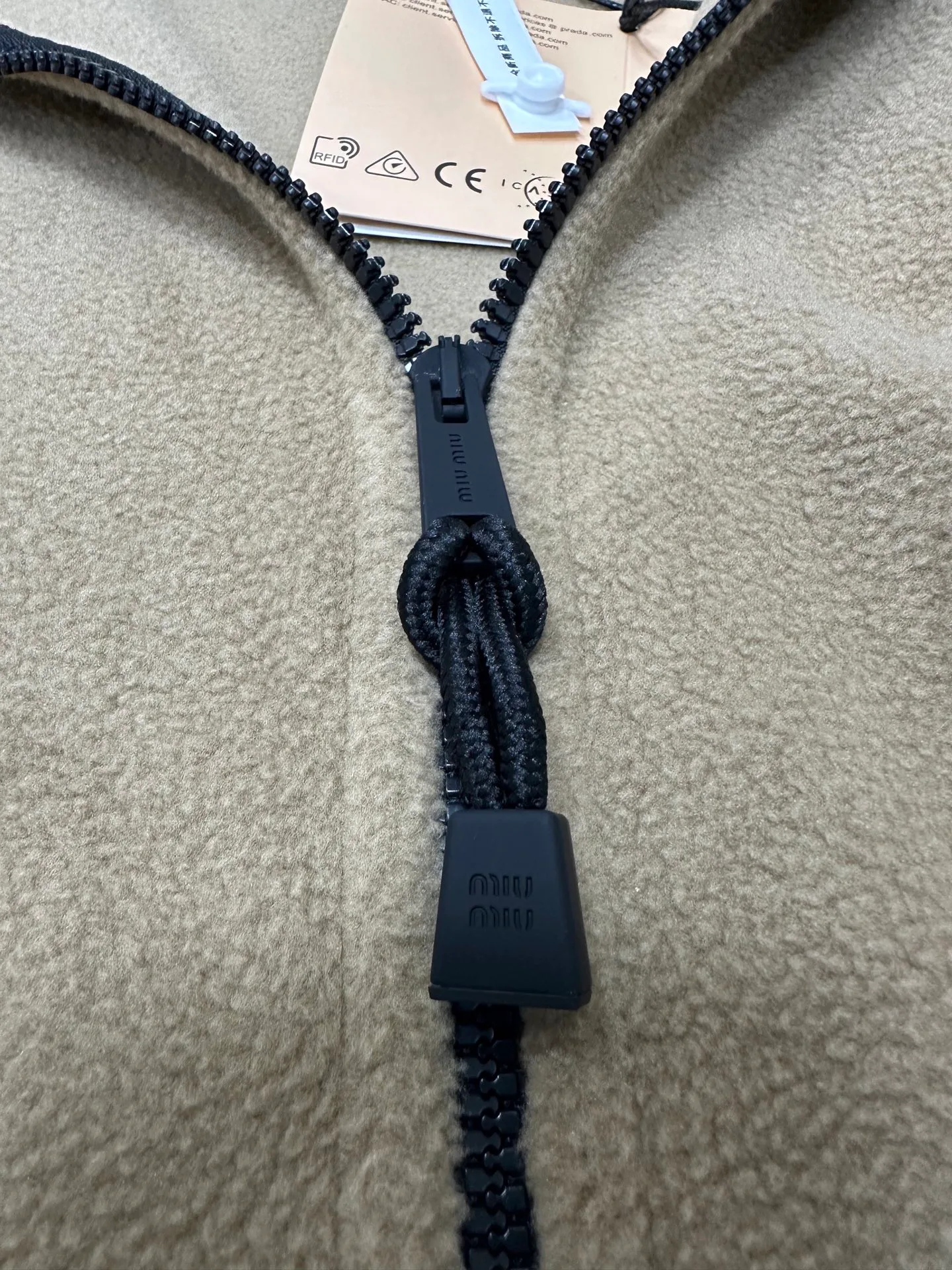 Куртки И Пуховики Мужские Miu Miu 18215610