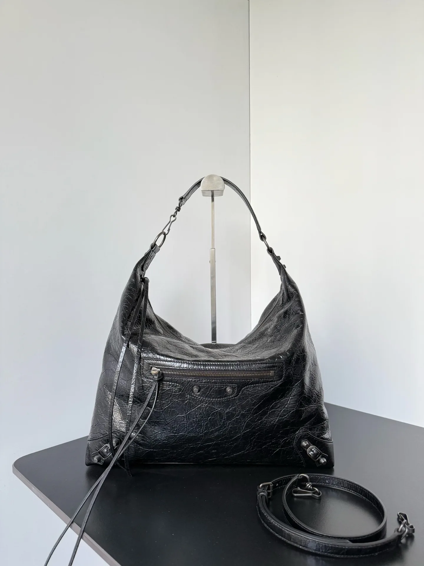 Сумки На Ремне Женские Balenciaga 11386861