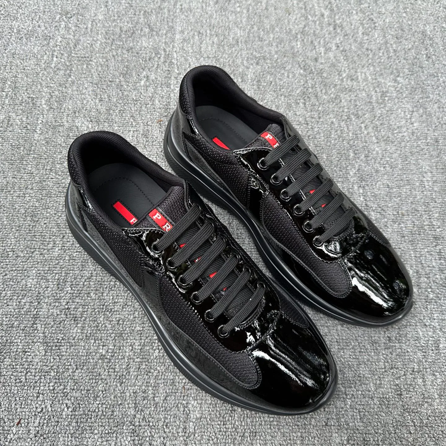 Кроссовки Мужские Prada 18076314