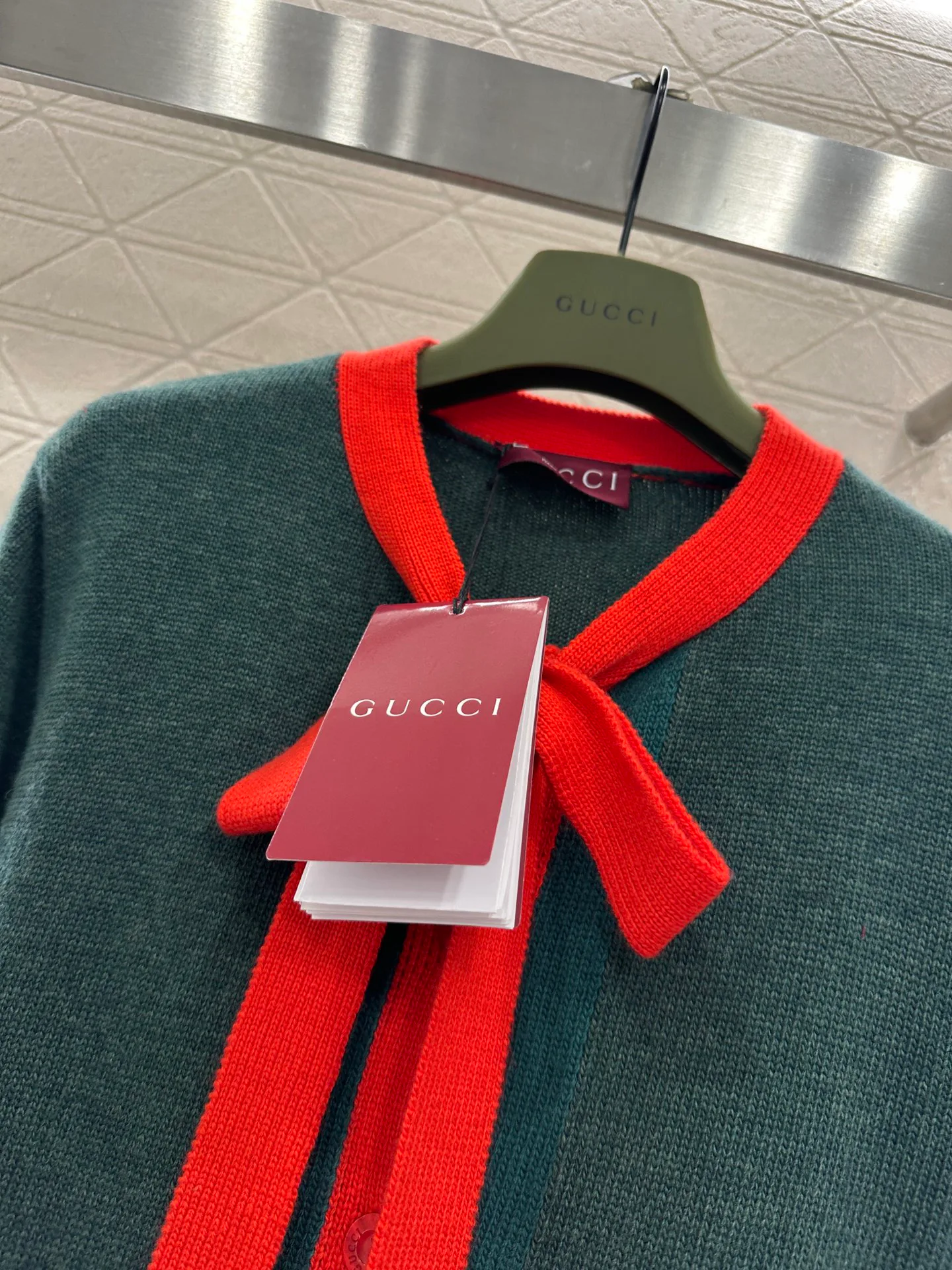 Джемперы И Свитеры Женские Gucci 2006526