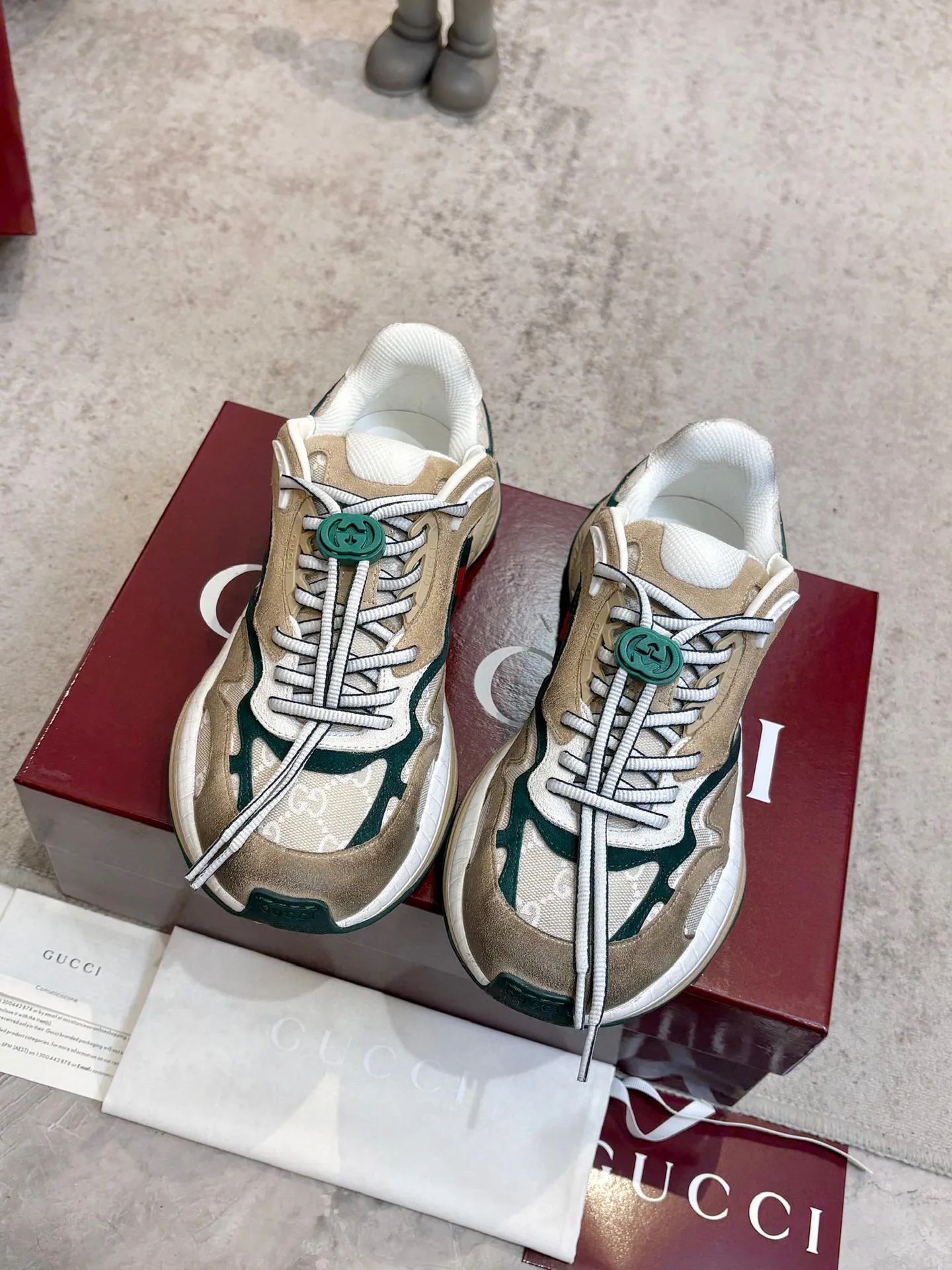 Кроссовки Женские Gucci 11918090