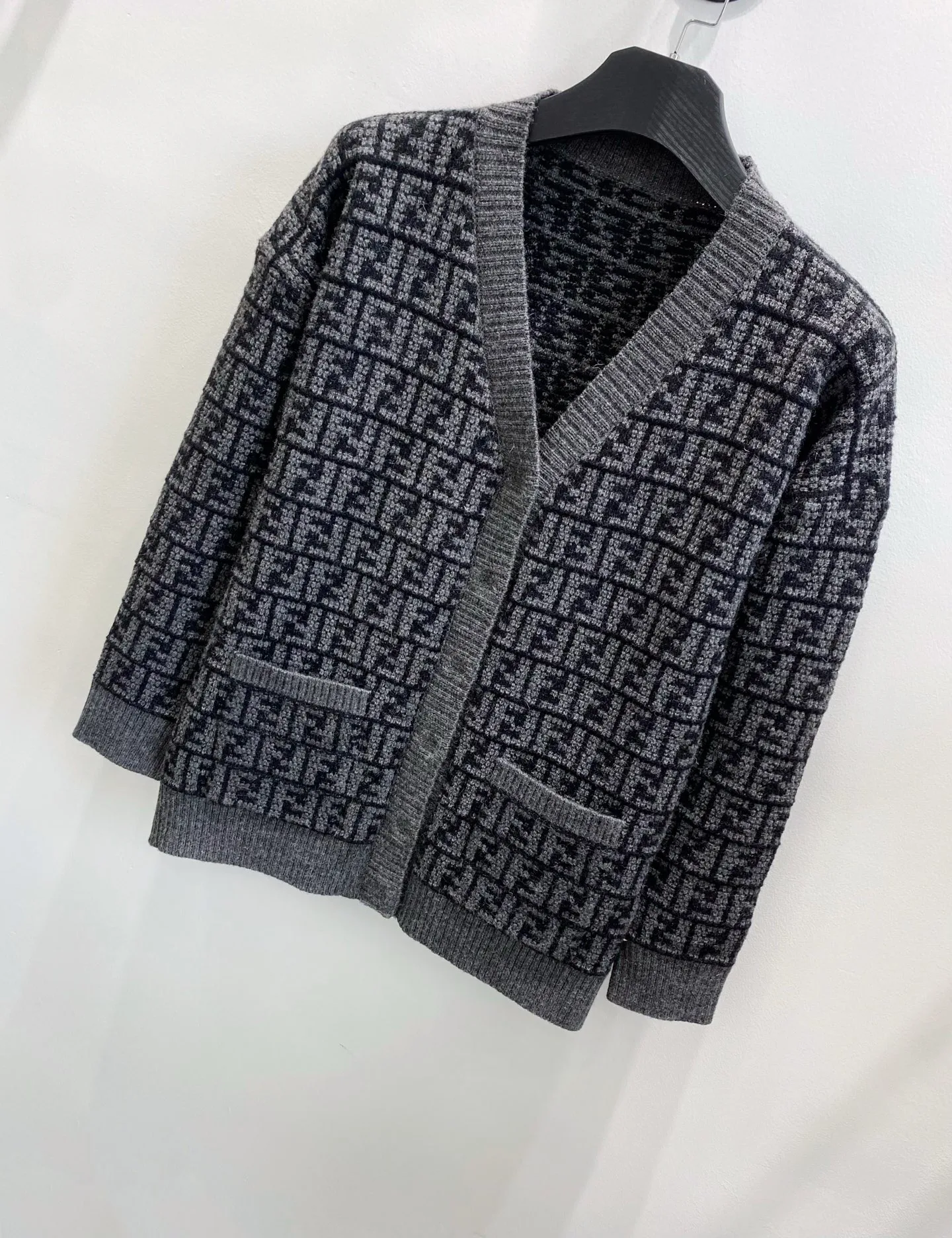 Джемперы И Свитеры Женские Fendi 19212964