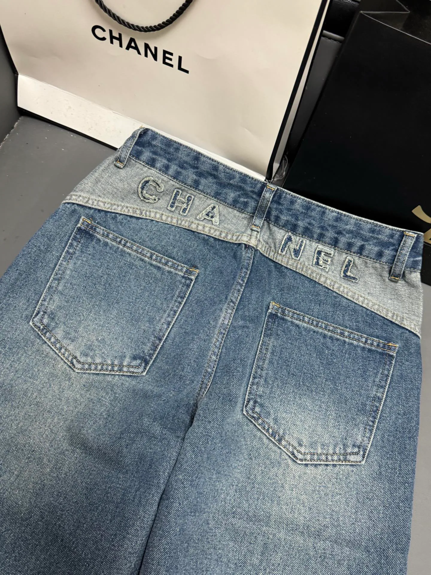 Джинсы Женские Chanel 18174628