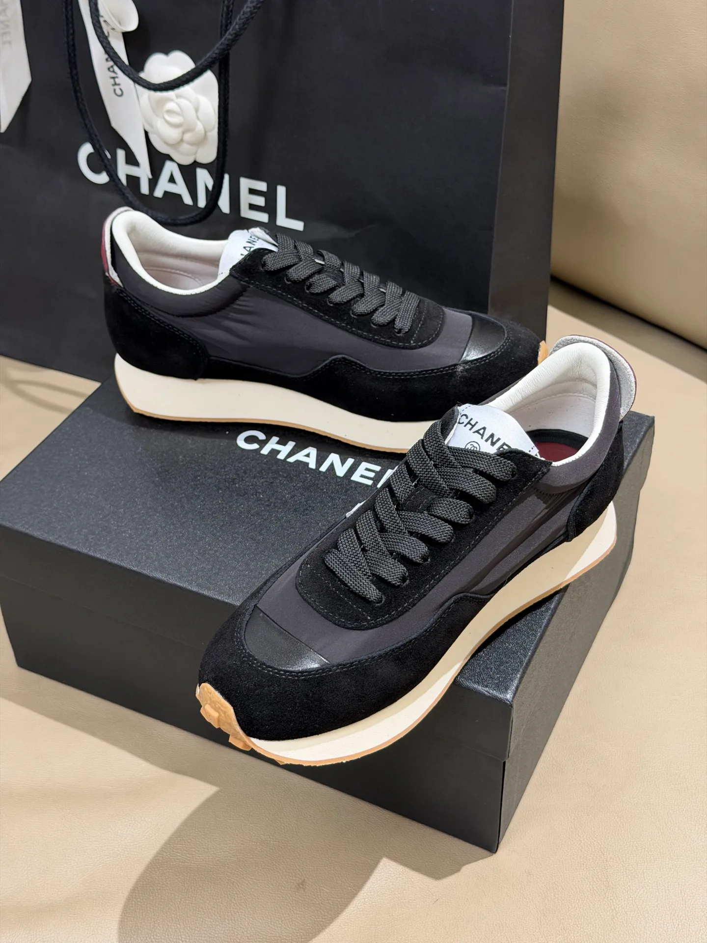 Кроссовки Женские Chanel 11388909