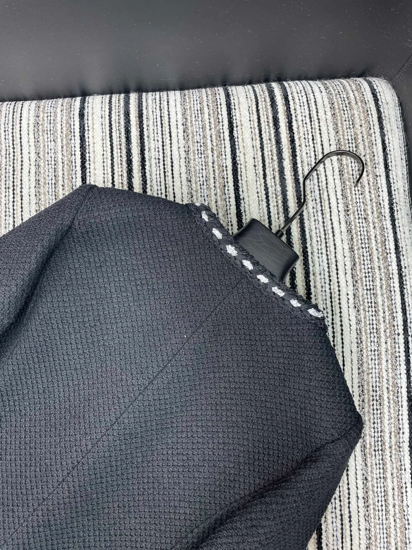 Куртки И Пуховики Женские Chanel 1023966