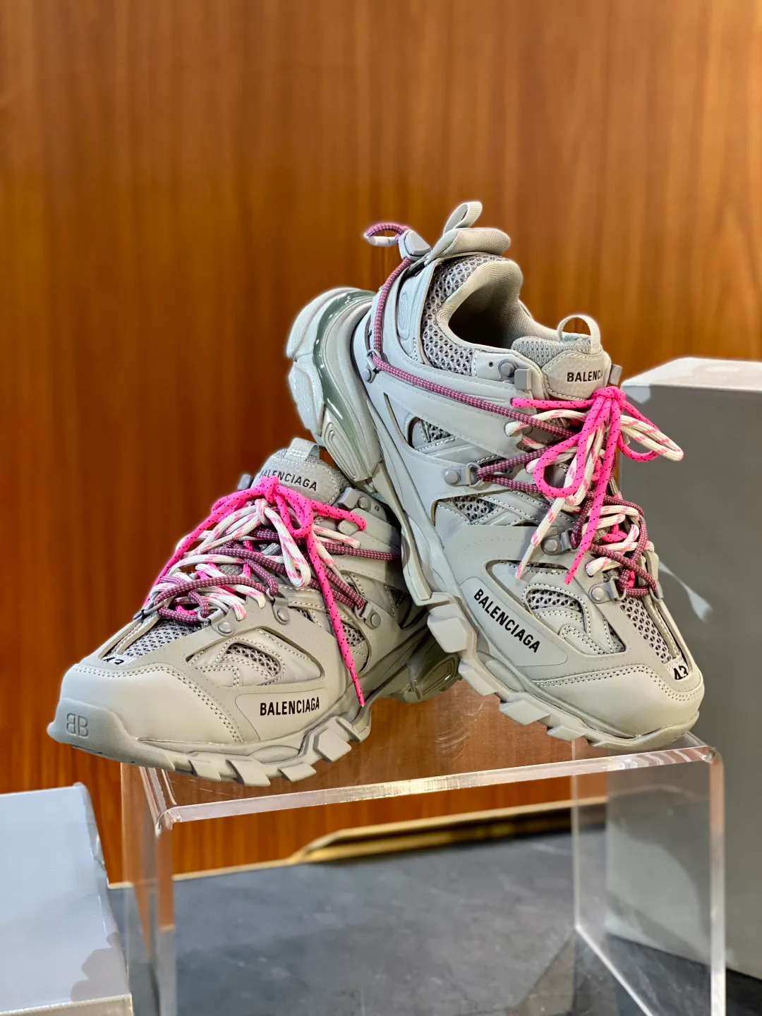 Кроссовки Женские Balenciaga 5062320