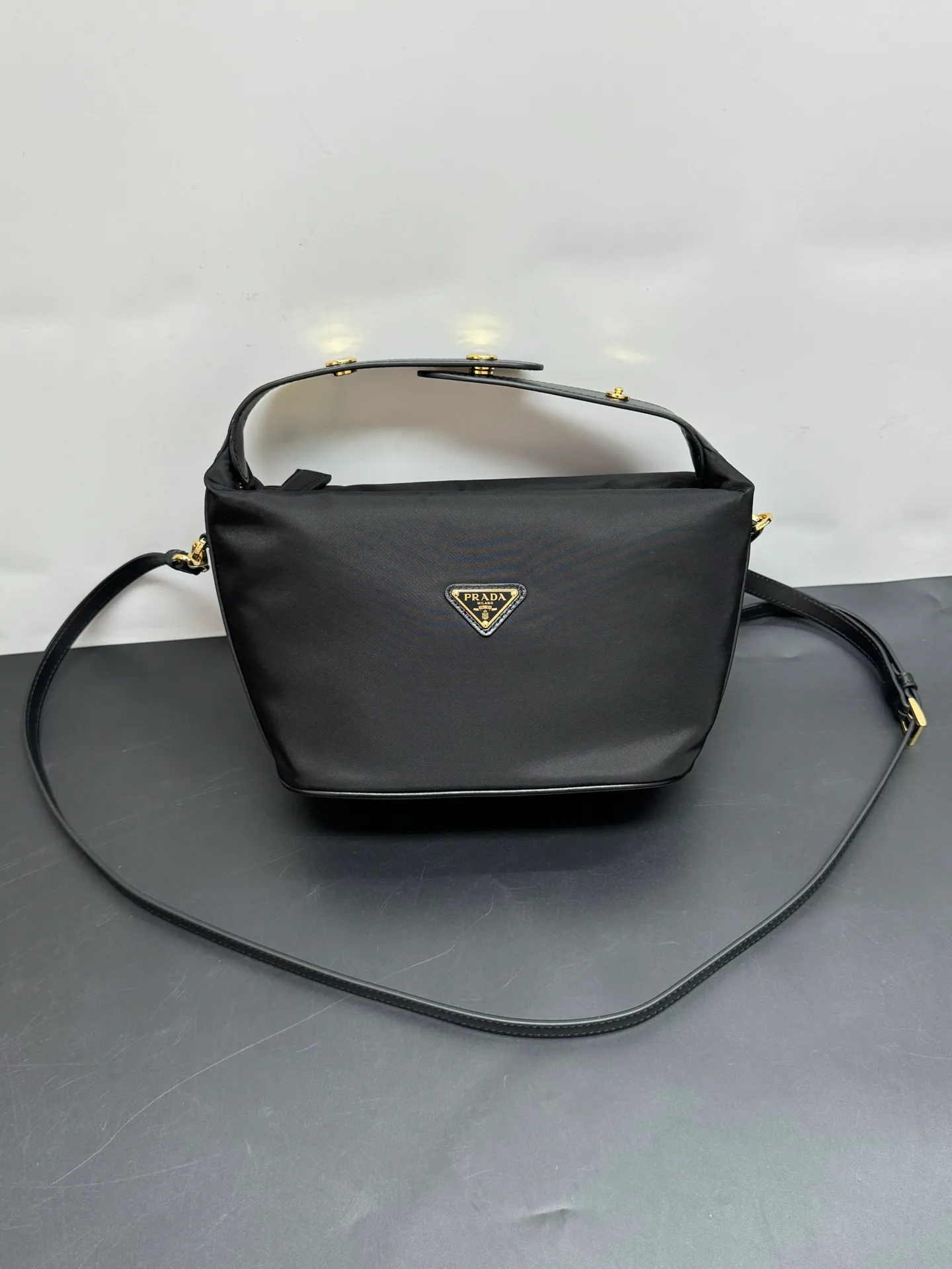 Сумки На Ремне Женские Prada 17630947