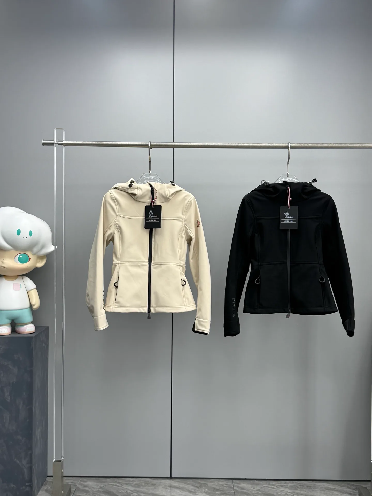 Куртки И Пуховики Женские Moncler 11057025