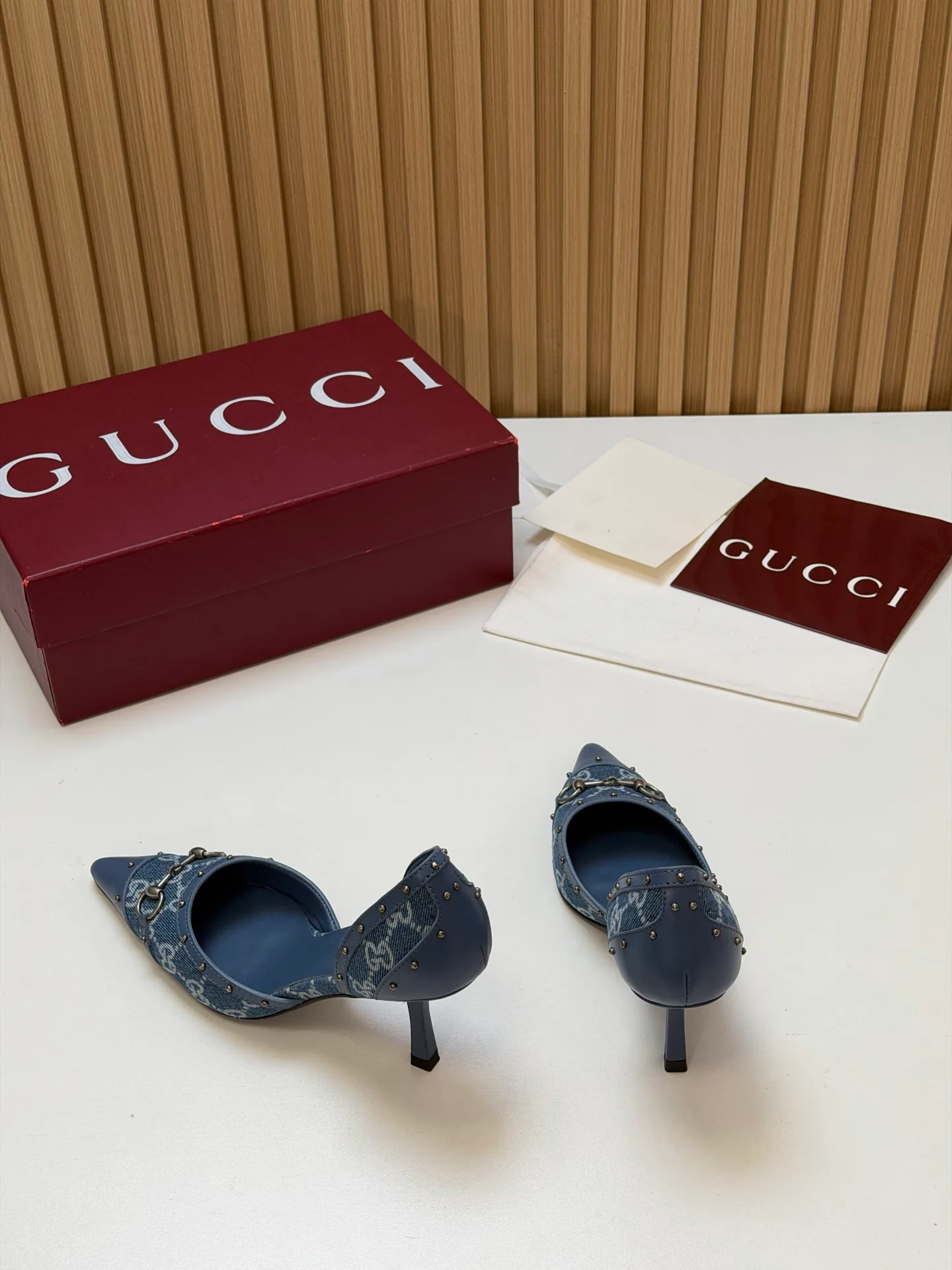 Туфли Женские Gucci 17631685