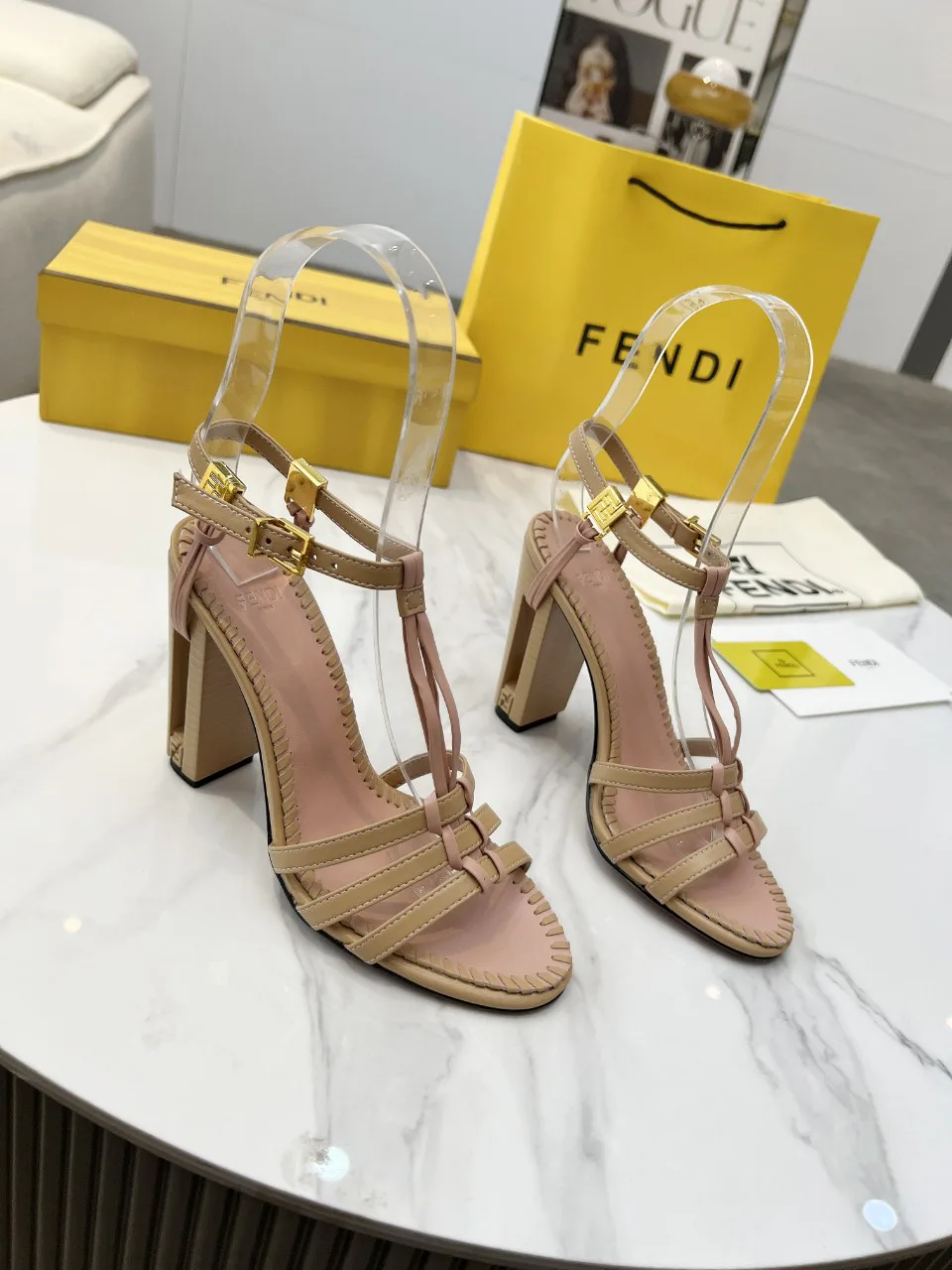 Босоножки Женские Fendi 31873