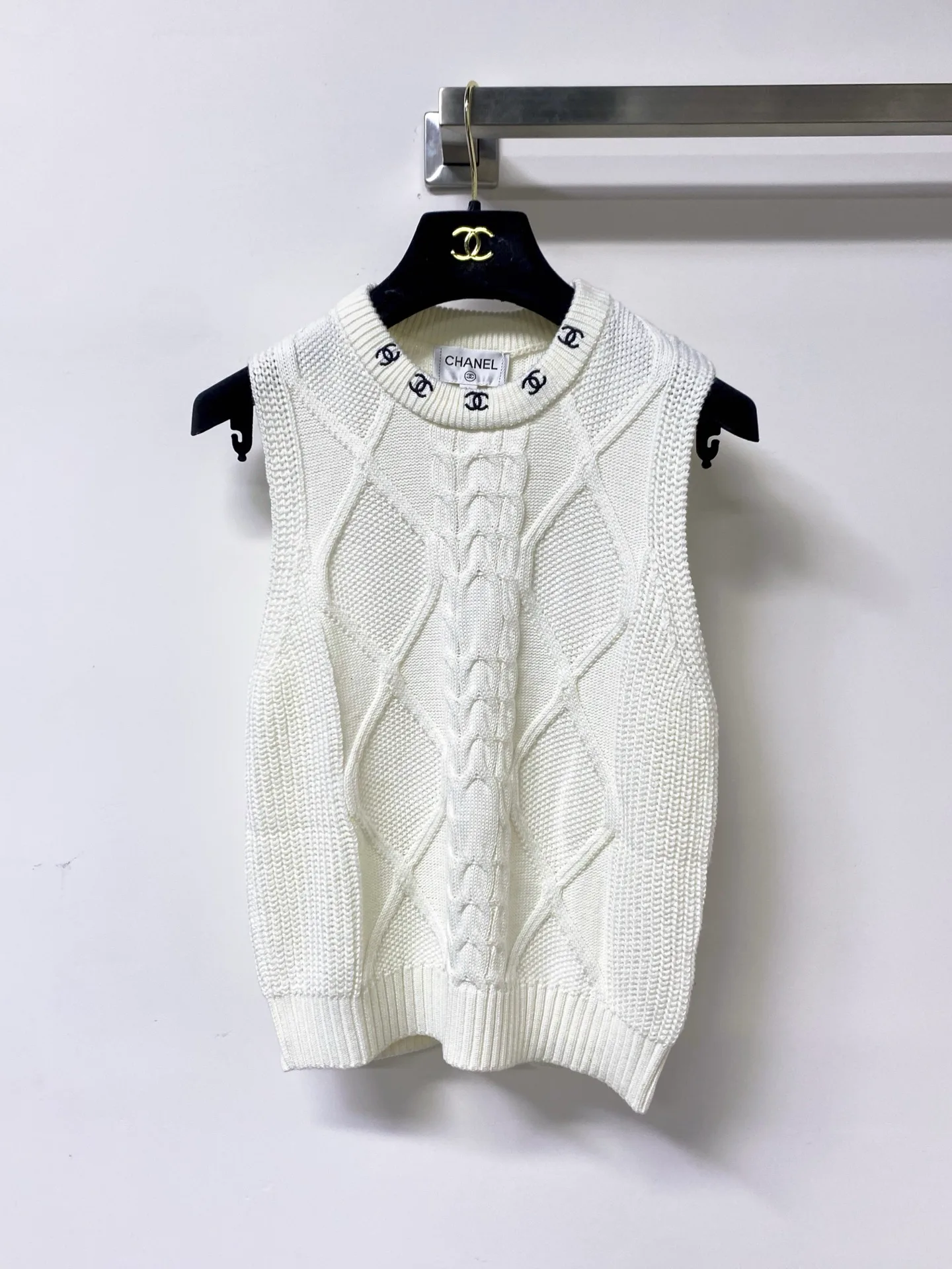 Жилеты Женские Chanel 13162532