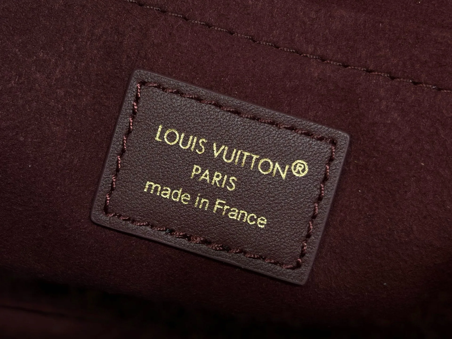 Классические Сумки Женские Louis Vuitton 18240293