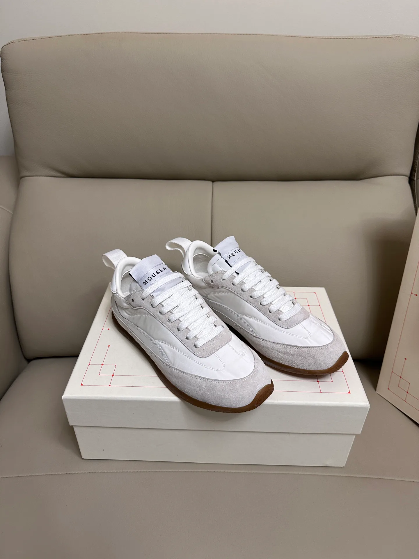 Кроссовки Женские Alexander Mcqueen 18616755