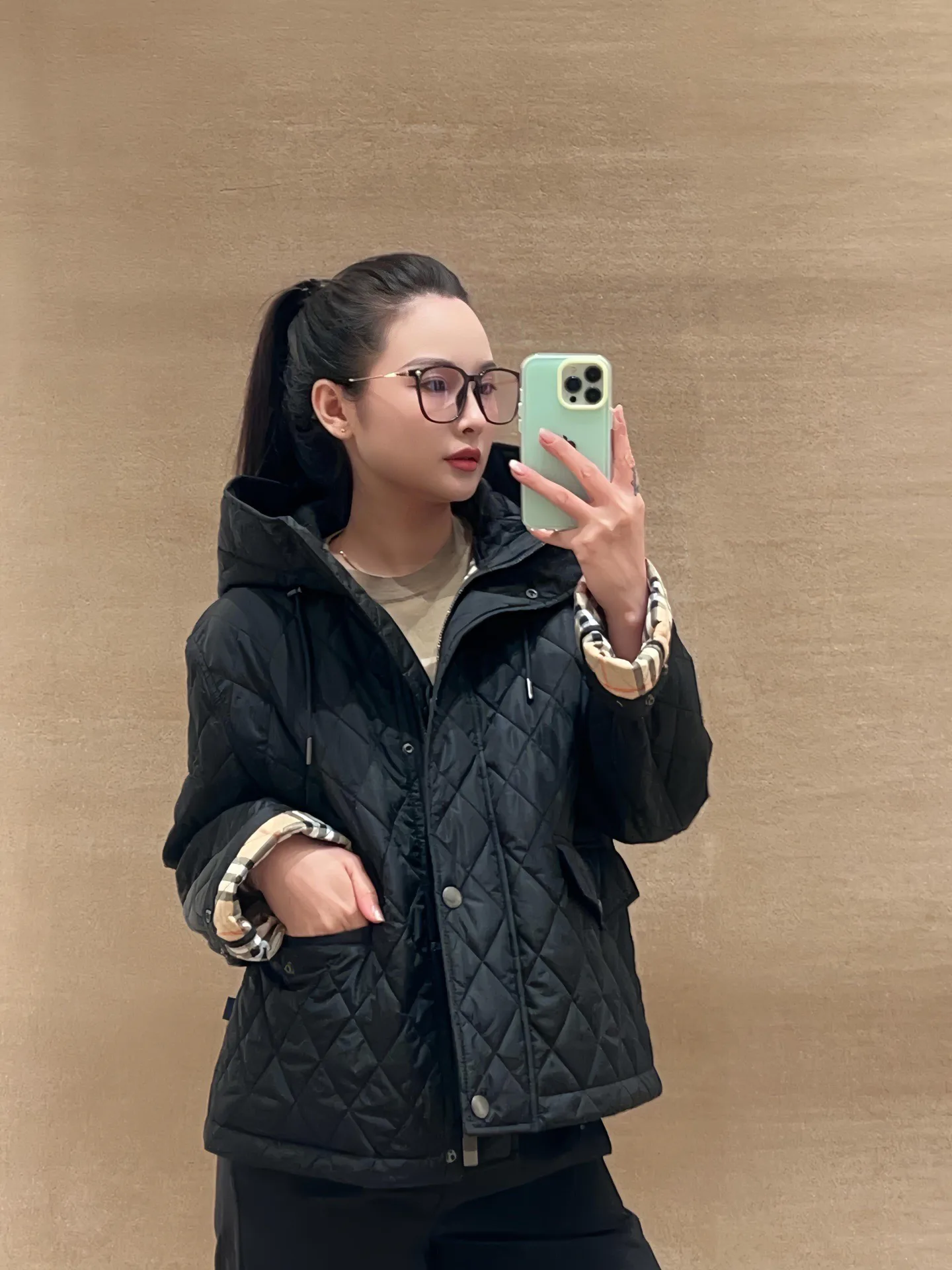 Куртки И Пуховики Женские Burberry 18033913