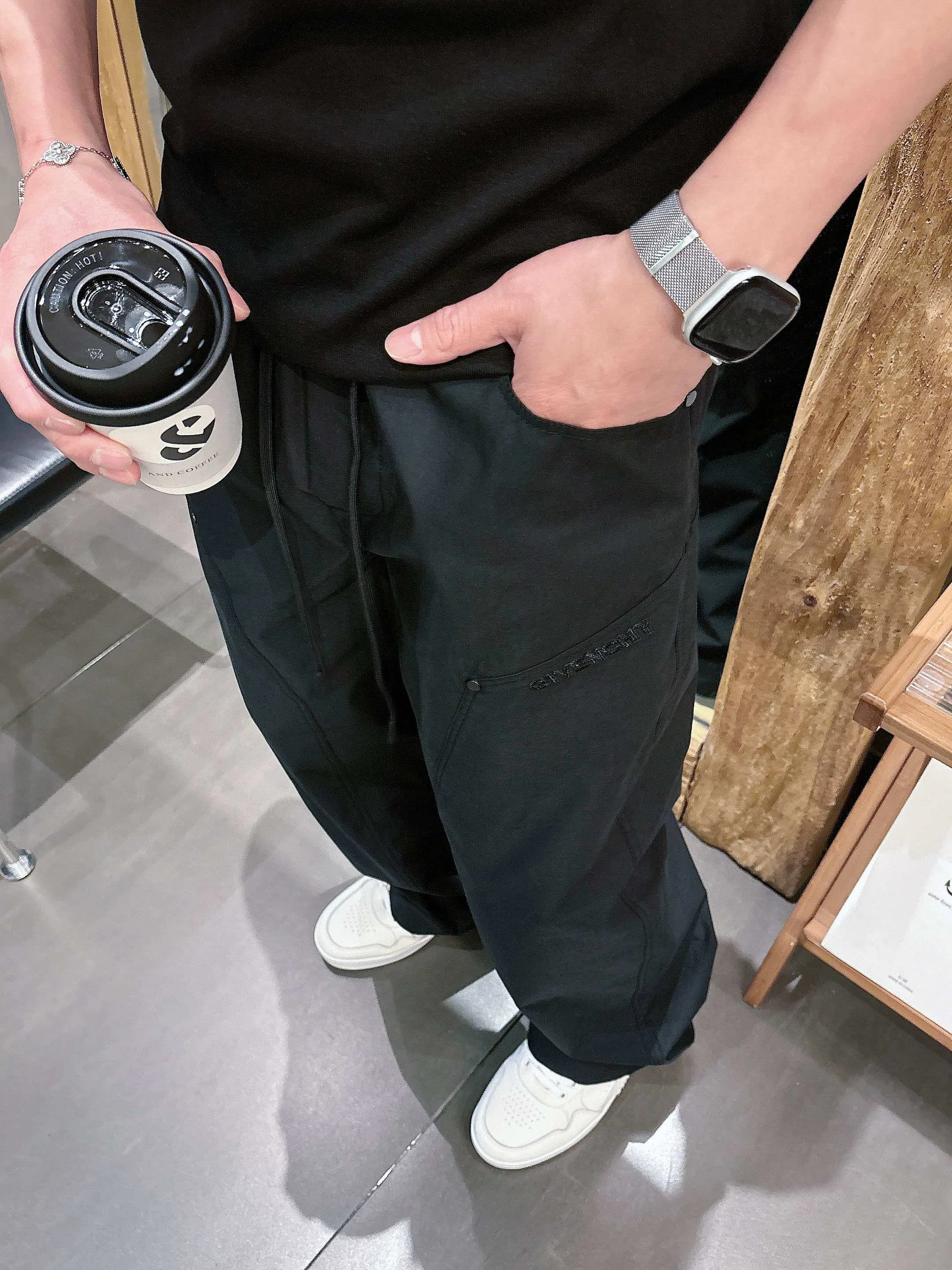 Брюки Мужские Givenchy 13381205