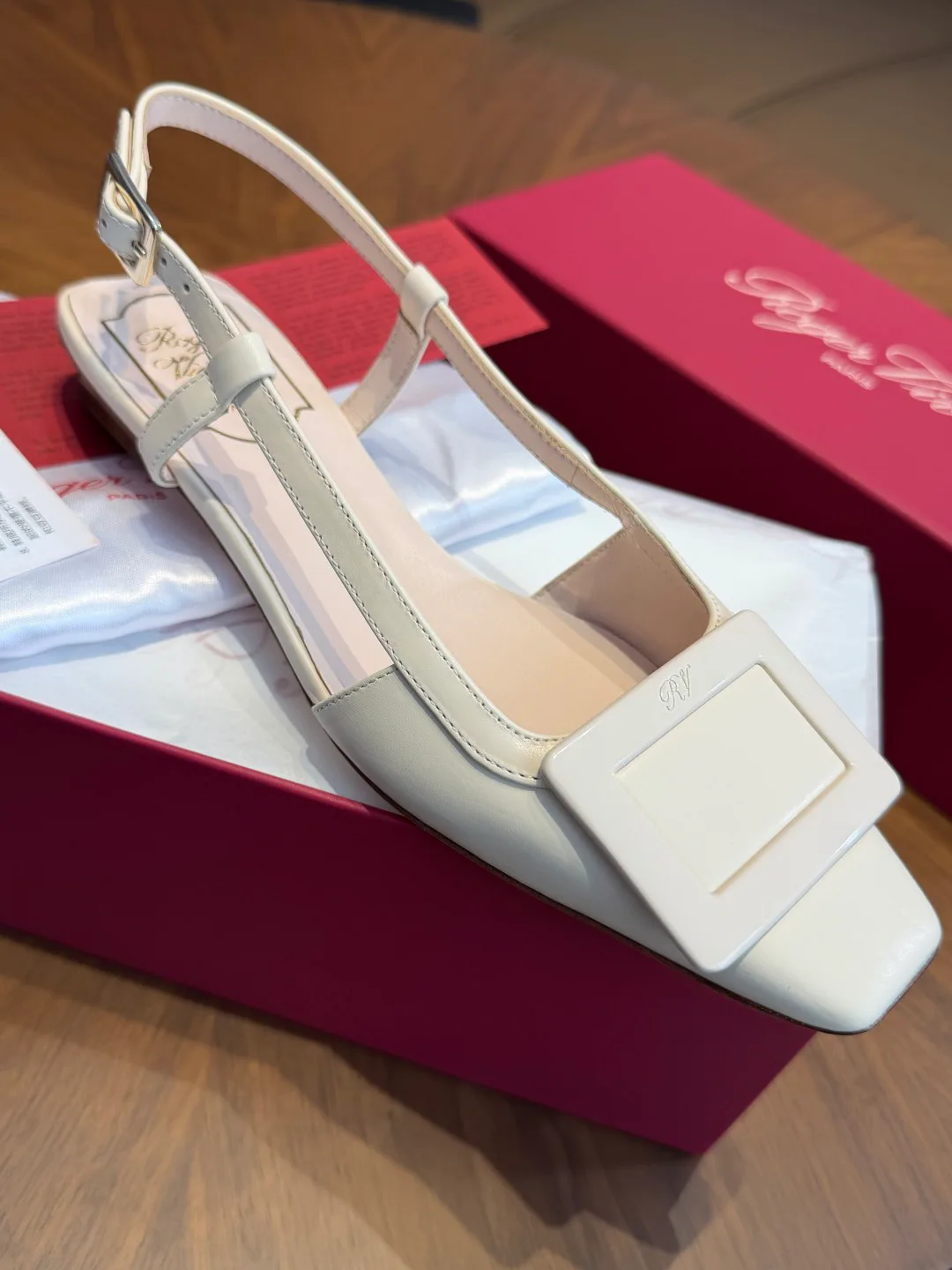 Босоножки Женские Roger Vivier 16848430