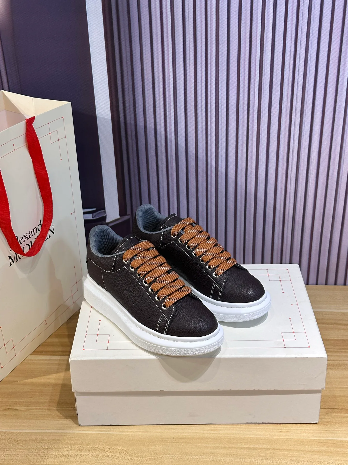 Кроссовки Женские Alexander Mcqueen 3470451