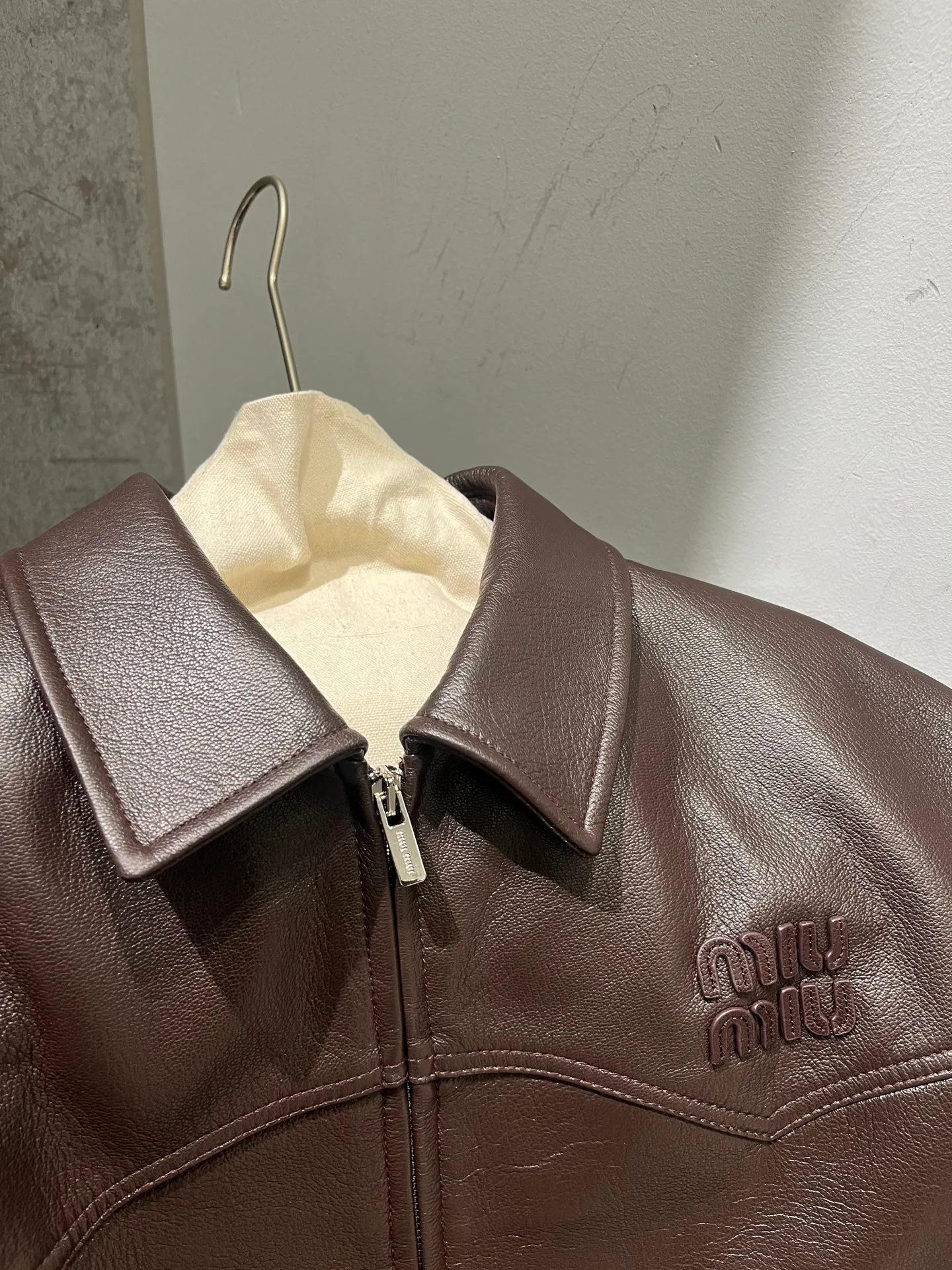 Кожаные Куртки И Дублёнки Мужские Miu Miu 13311012