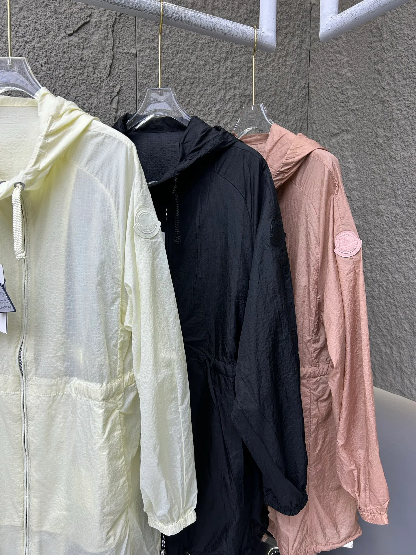 Куртки И Пуховики Женские Moncler 11666931