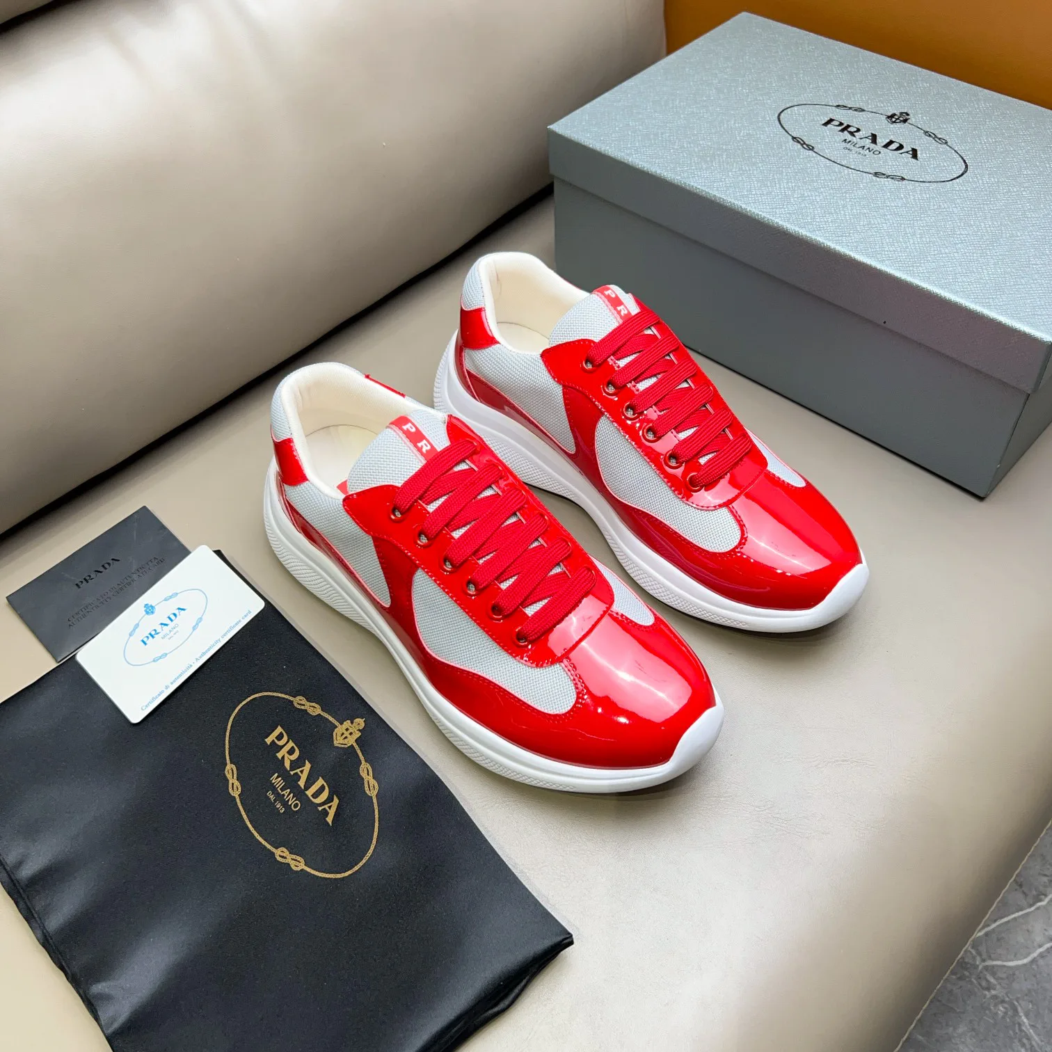 Кроссовки Женские Prada 17636257