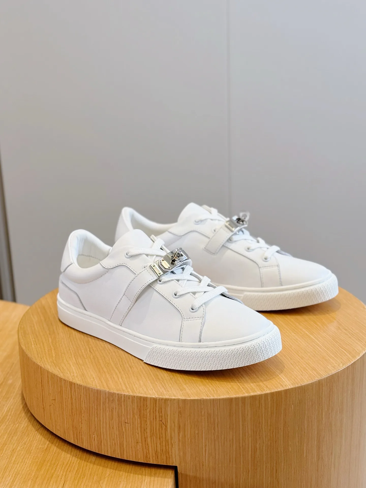 Кроссовки Мужские Hermes 17933940