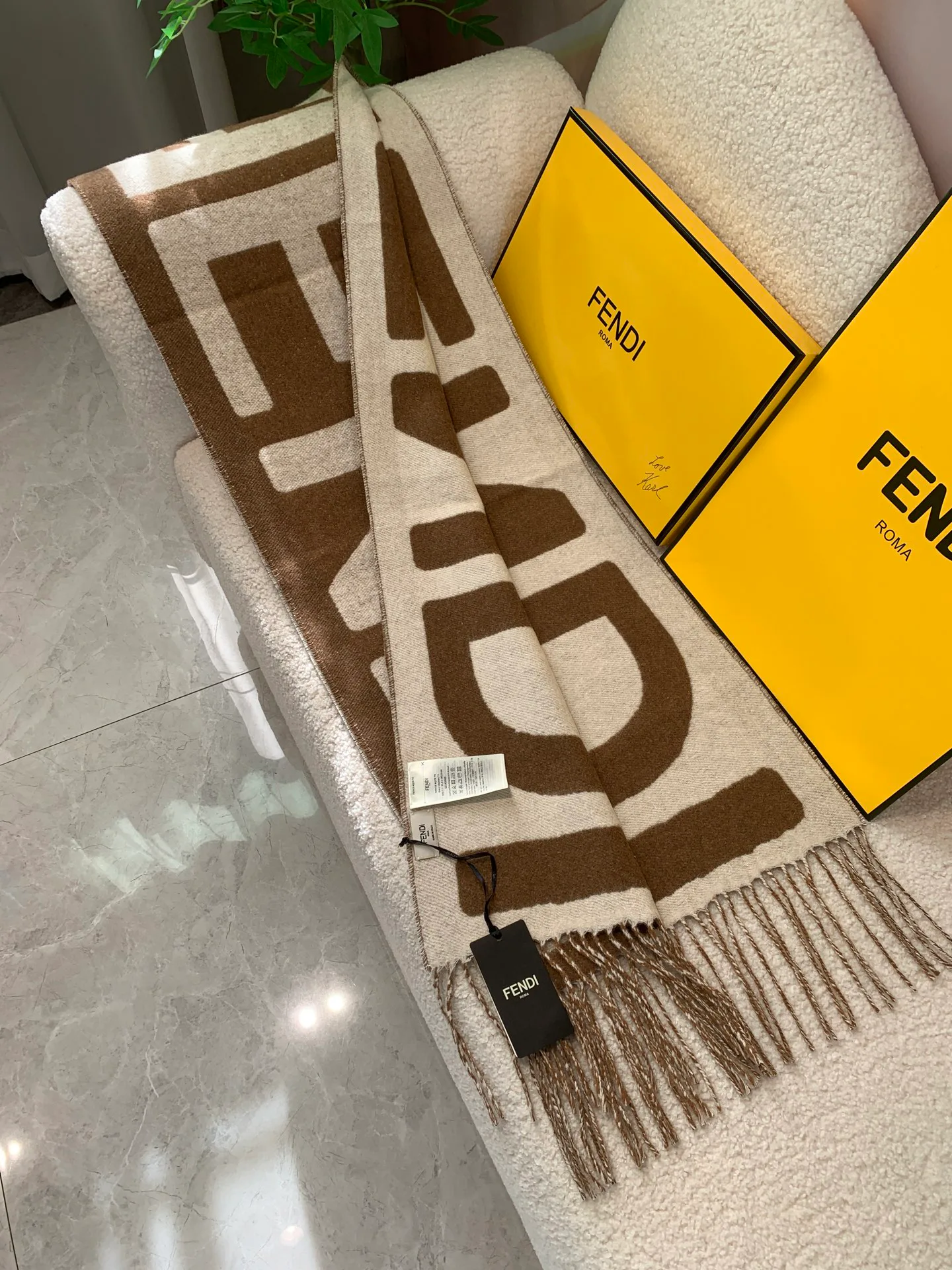 Шарфы Fendi 1437076