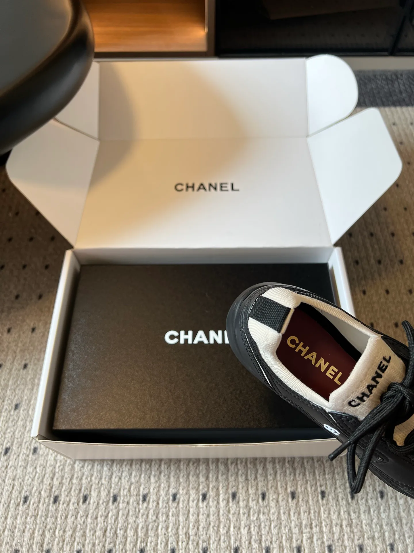 Кроссовки Женские Chanel 17793455