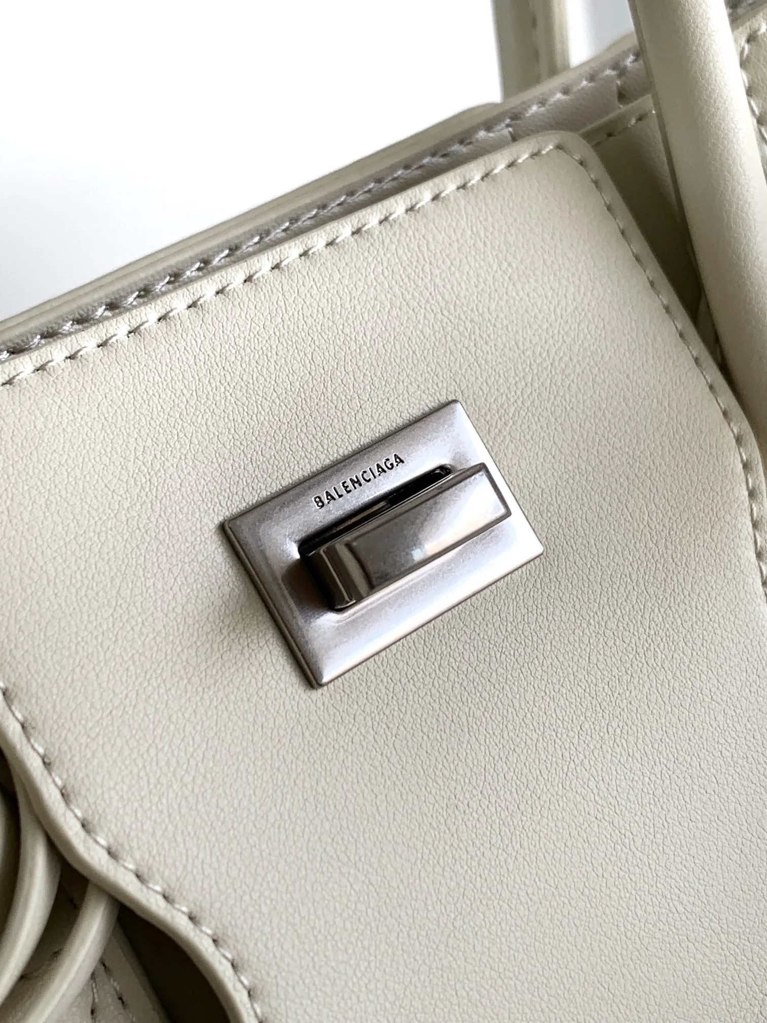 Сумки На Ремне Женские Balenciaga 84625