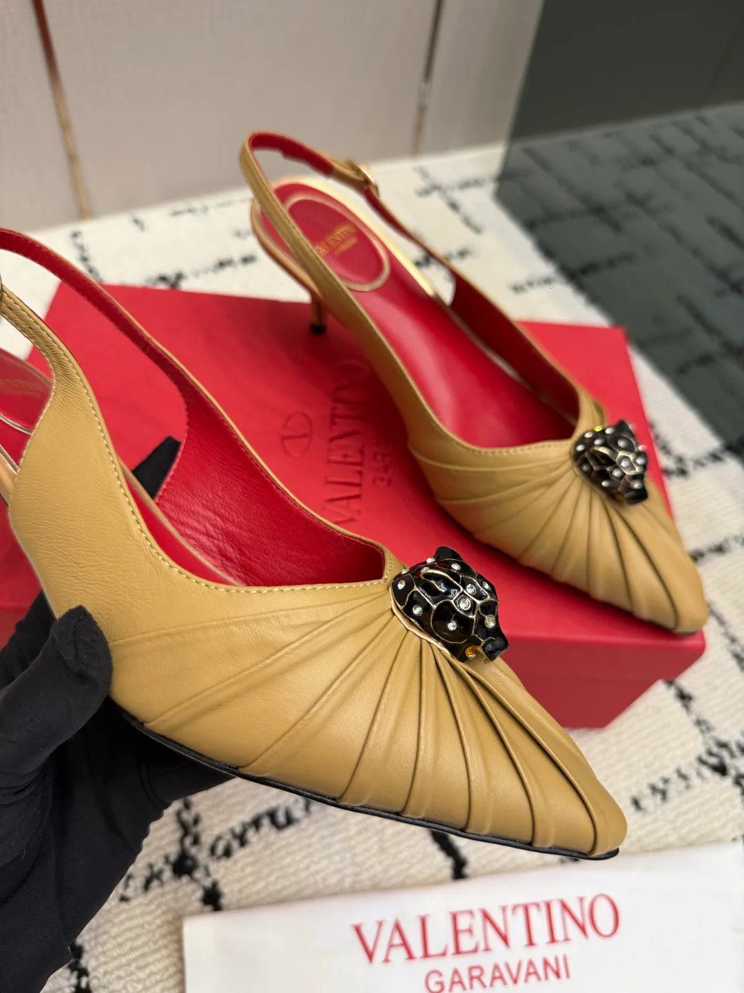 Босоножки Женские Valentino 18049046