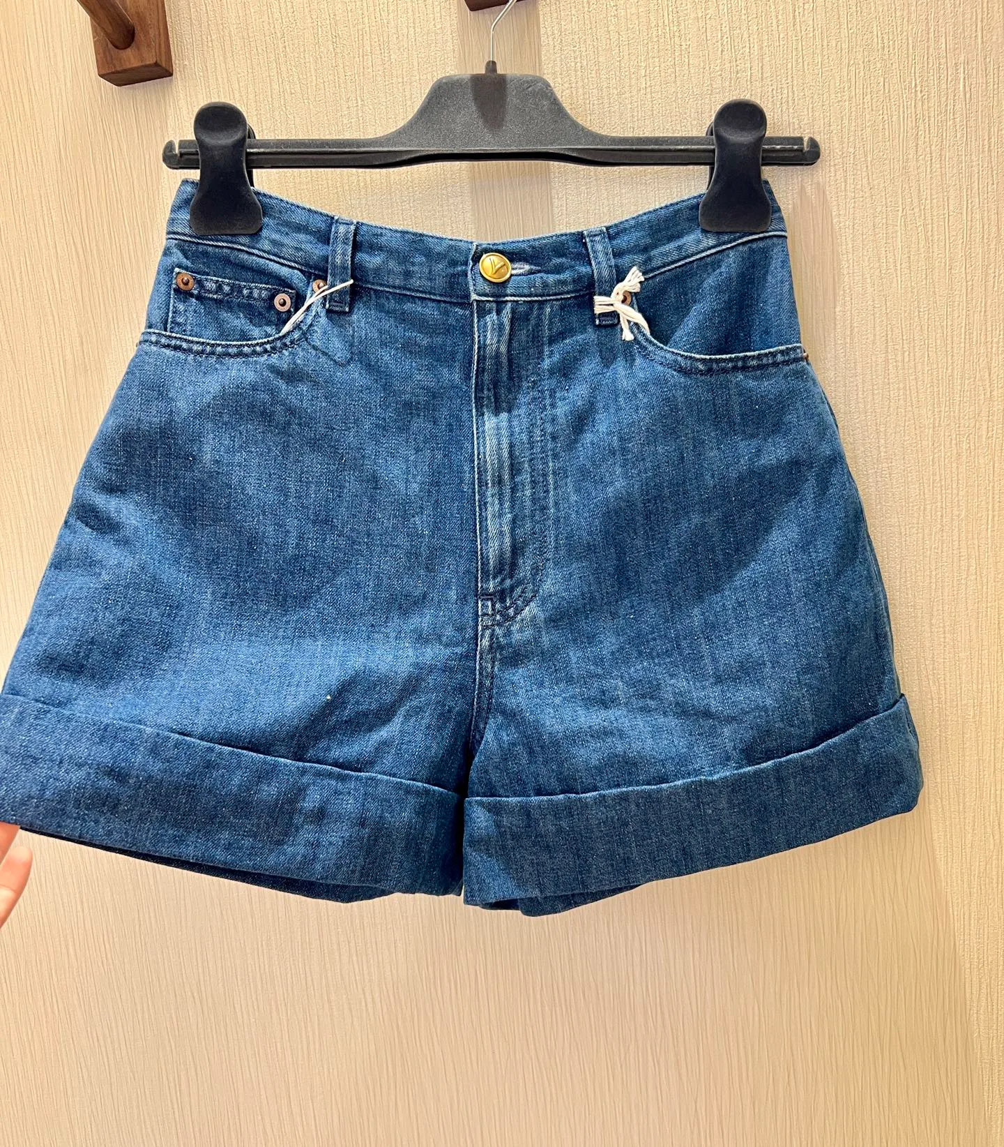 Шорты Женские Valentino 33868