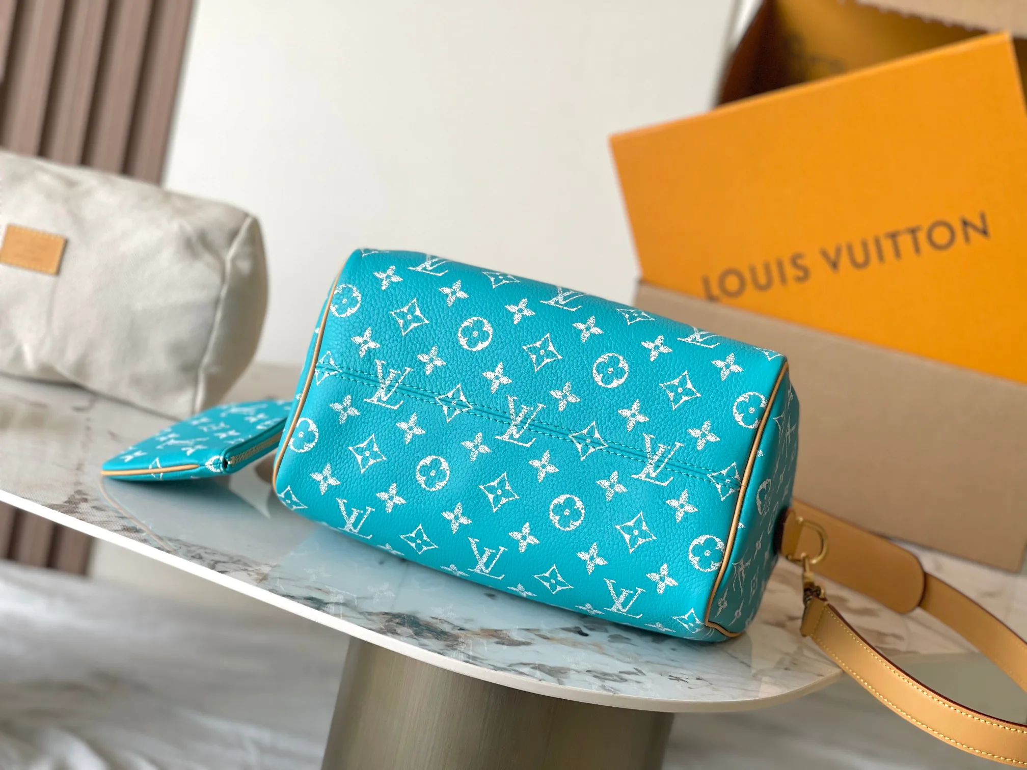 Сумки На Ремне Женские Louis Vuitton 110076