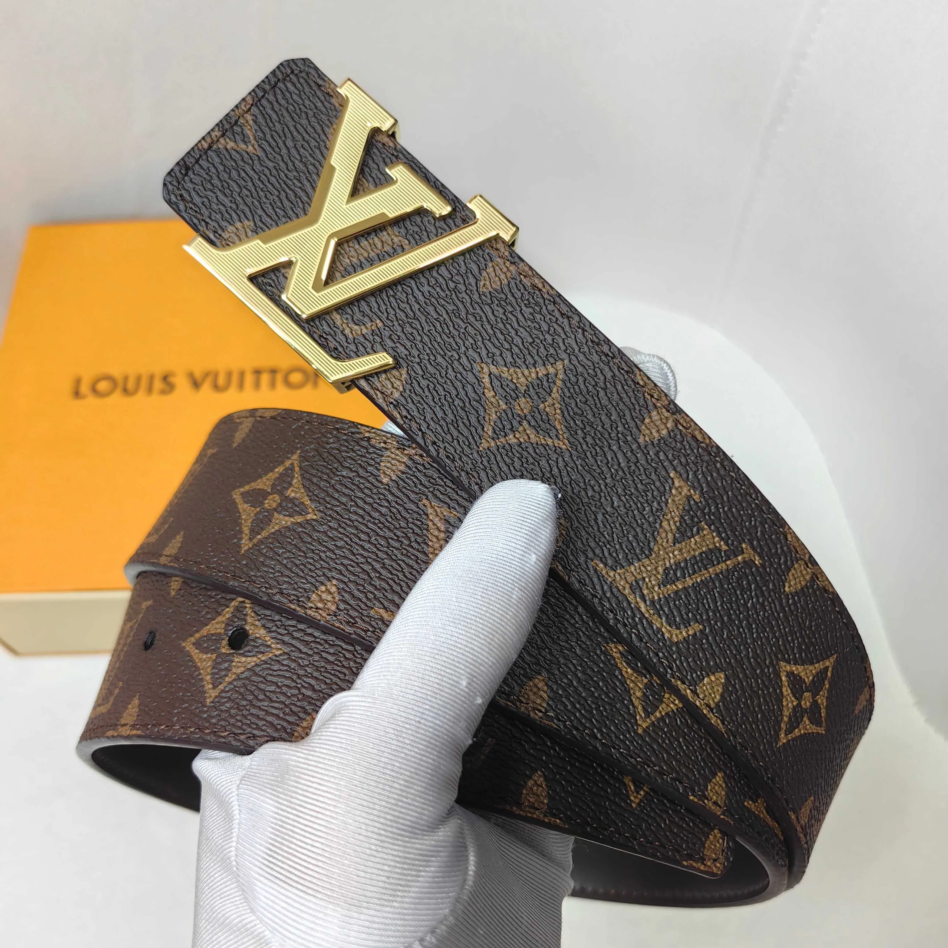 Часы Мужские Louis Vuitton 1265079