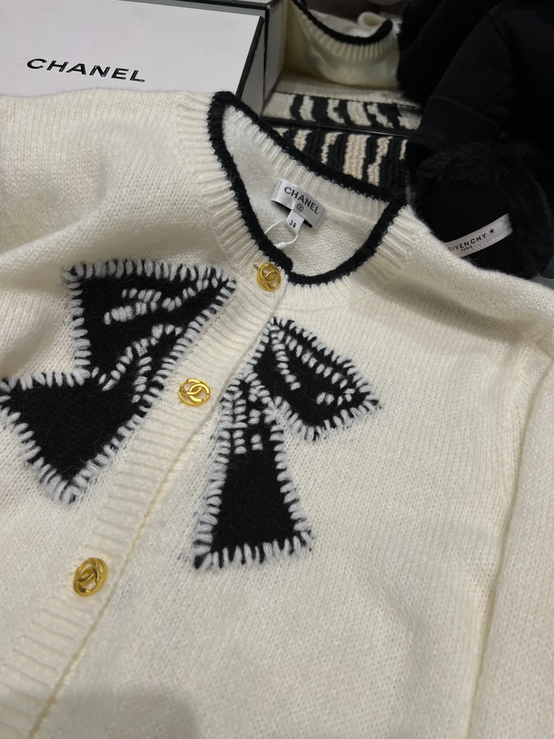 Джемперы И Свитеры Женские Chanel 18325783