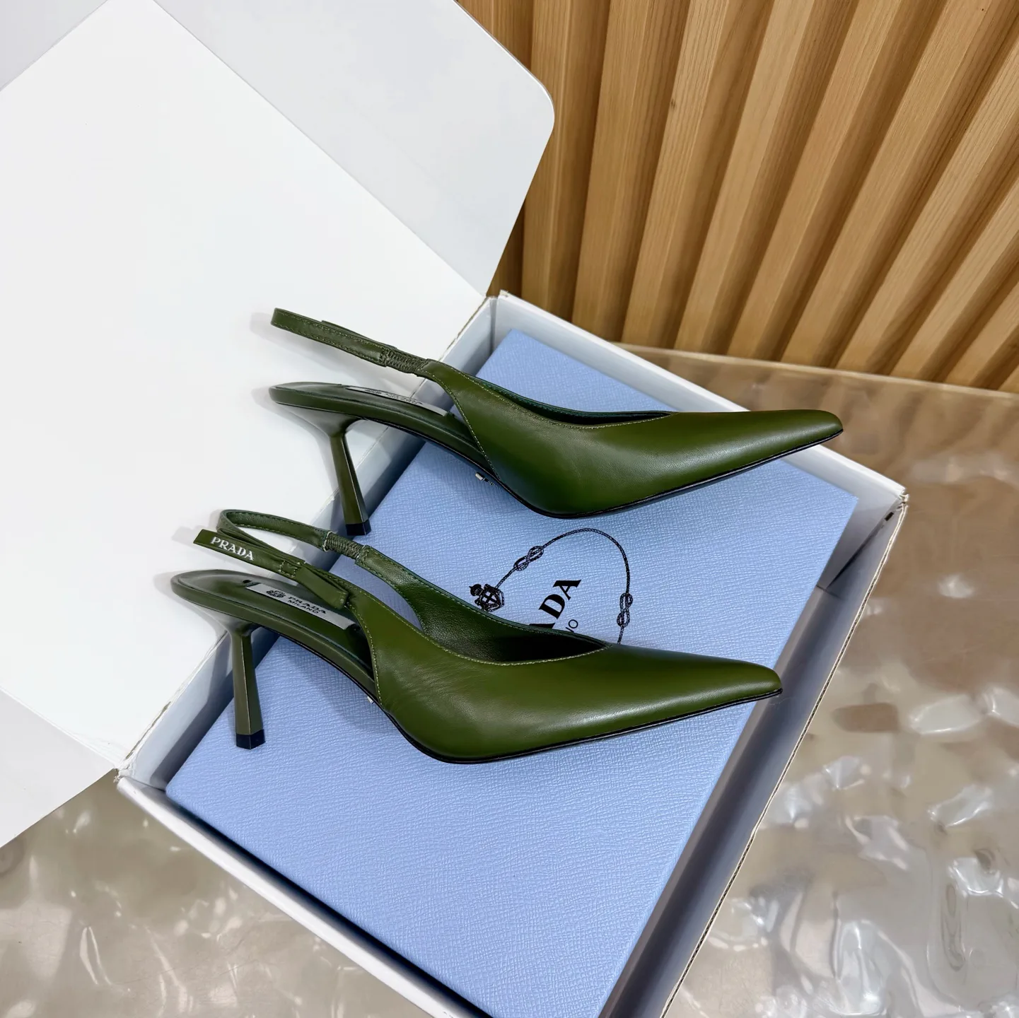 Туфли Женские Prada 11411873