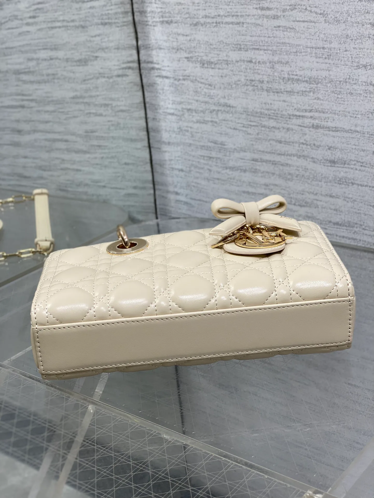 Классические Сумки Женские Christian Dior 11685174