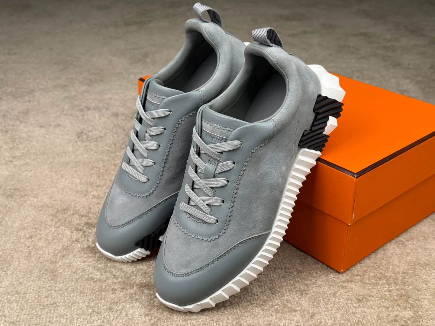 Кроссовки Женские Hermes 72579